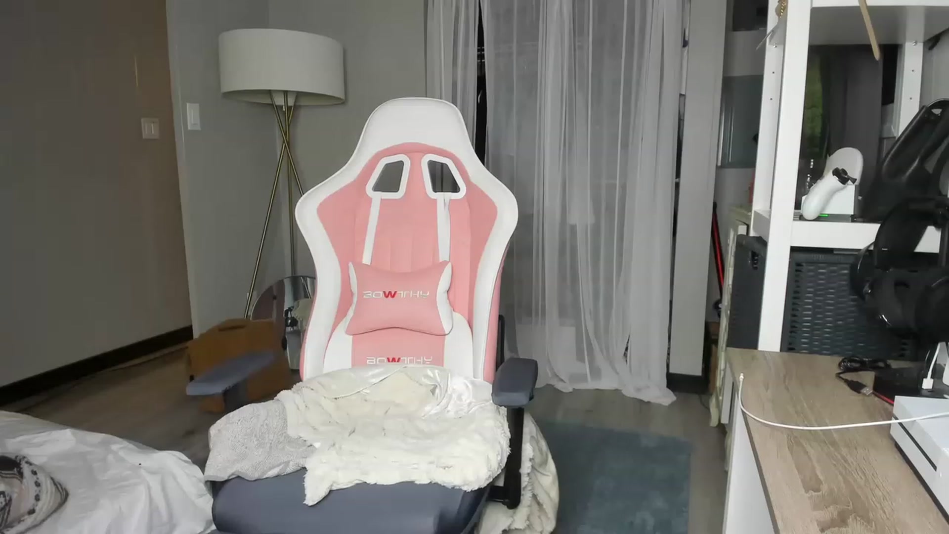 Gallery image thumbnail from Victoria_'s myfreecams stream on, 01/11/2023, 01:44 image 9 of 20