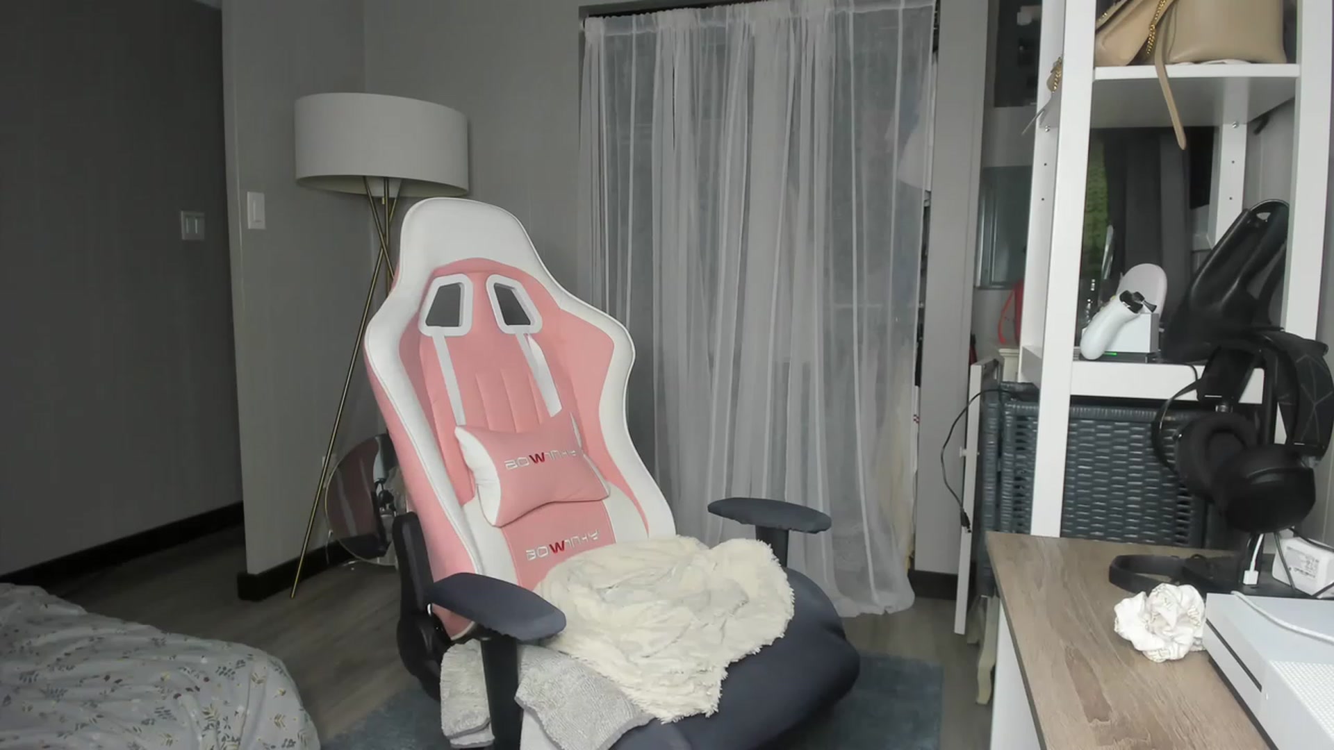 Gallery image thumbnail from Victoria_'s myfreecams stream on, 01/14/2023, 04:02 image 13 of 20