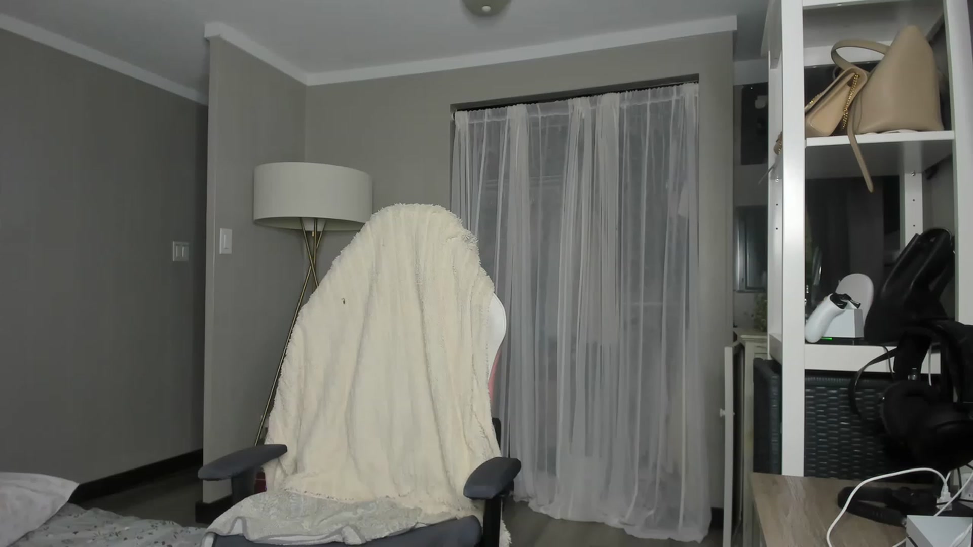 Gallery image thumbnail from Victoria_'s myfreecams stream on, 01/17/2023, 01:31 image 7 of 20