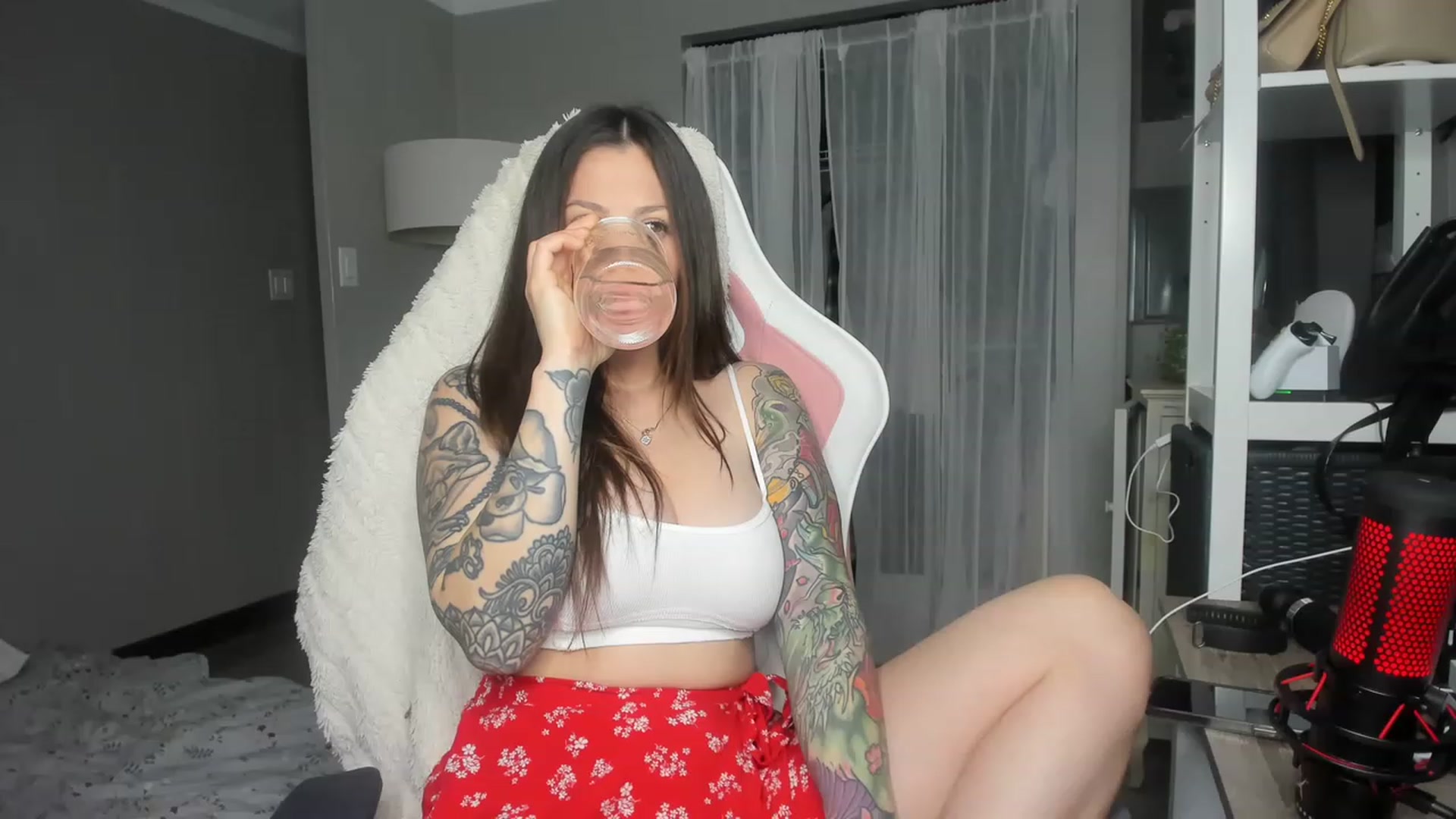 Gallery image thumbnail from Victoria_'s myfreecams stream on, 01/18/2023, 02:07 image 5 of 20