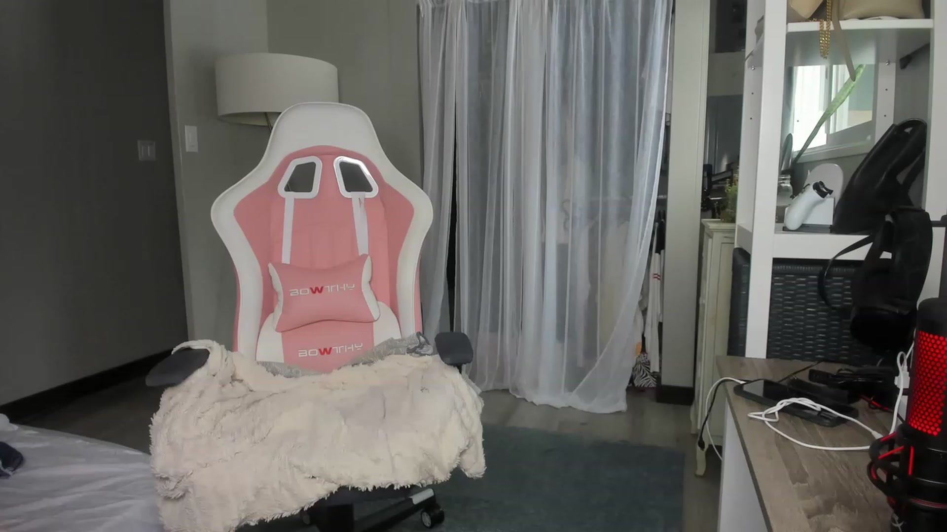Gallery image thumbnail from Victoria_'s myfreecams stream on, 01/26/2023, 21:41 image 2 of 20