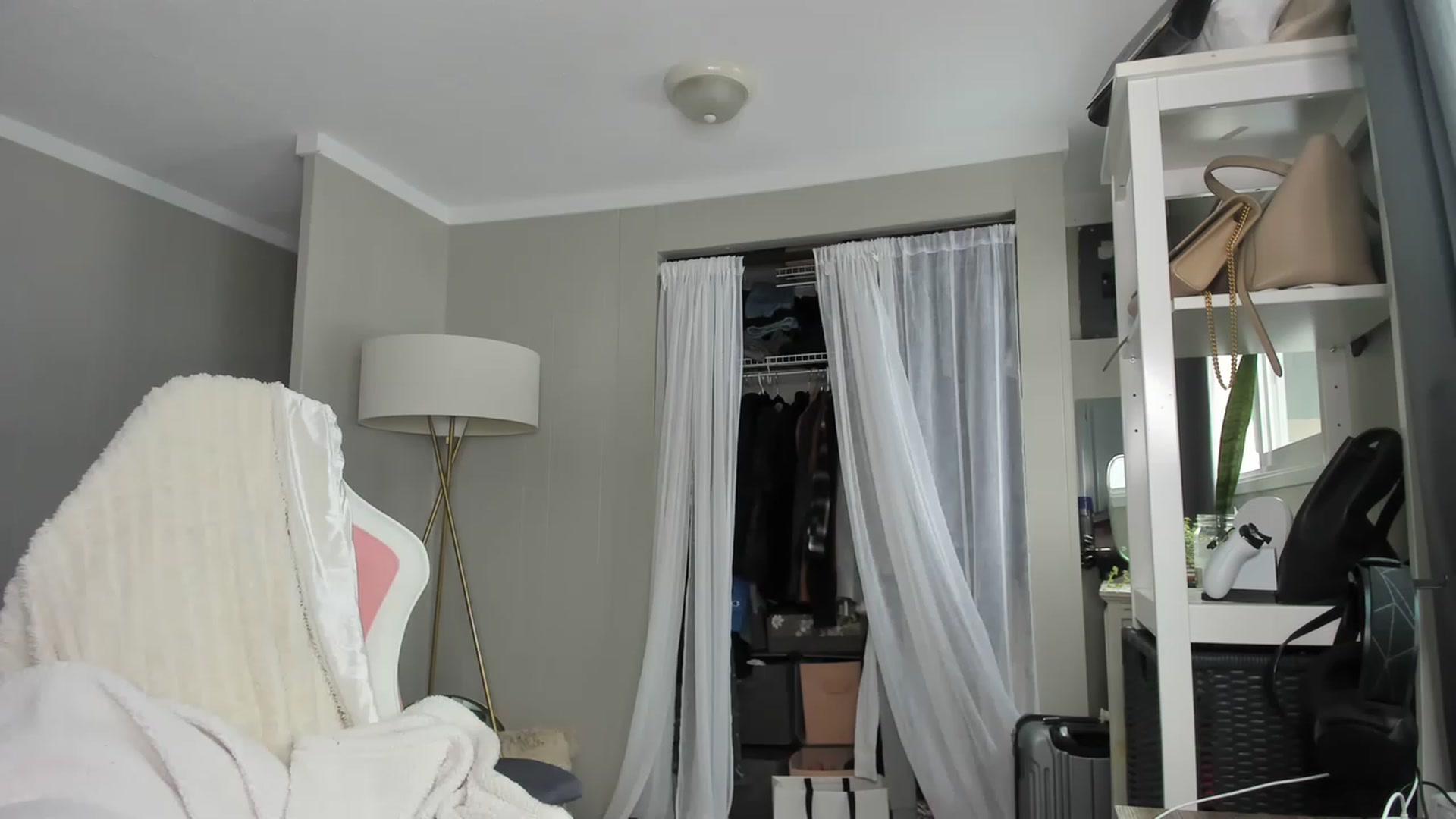 Gallery image thumbnail from Victoria_'s myfreecams stream on, 02/20/2023, 22:27 image 3 of 20