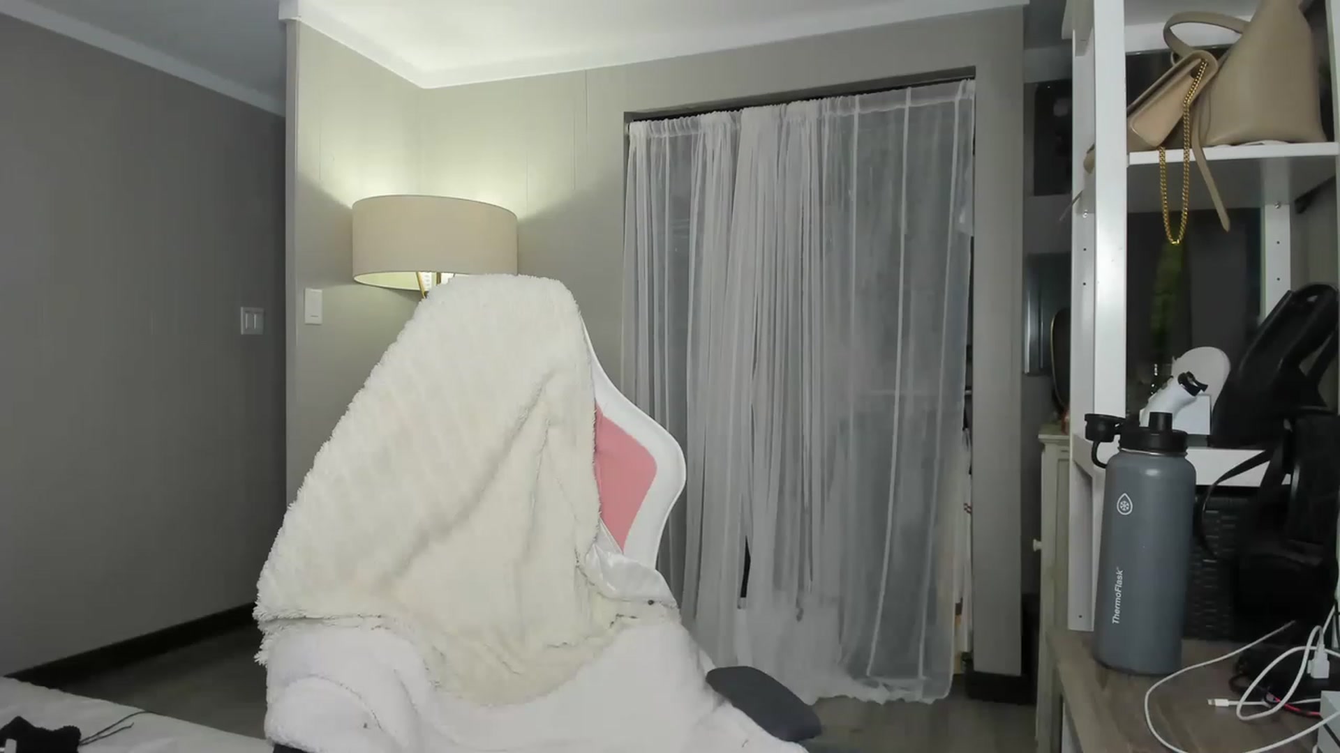 Gallery image thumbnail from Victoria_'s myfreecams stream on, 02/23/2023, 03:02 image 8 of 20