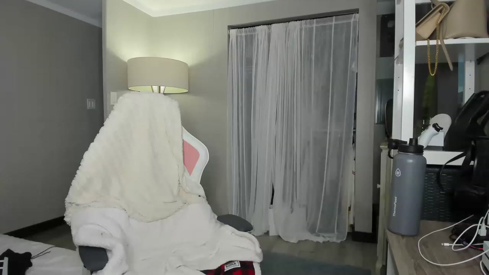 Gallery image thumbnail from Victoria_'s myfreecams stream on, 02/23/2023, 03:02 image 3 of 20