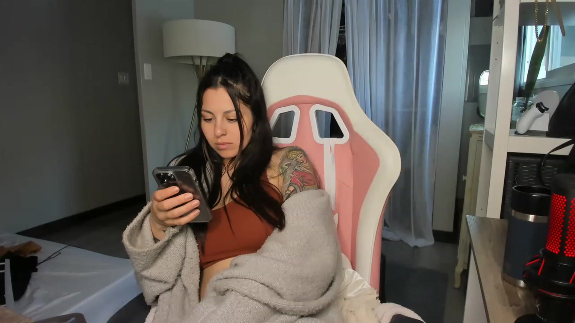 Gallery image thumbnail from Victoria_'s myfreecams stream on, 02/23/2023, 23:01 image 20 of 20