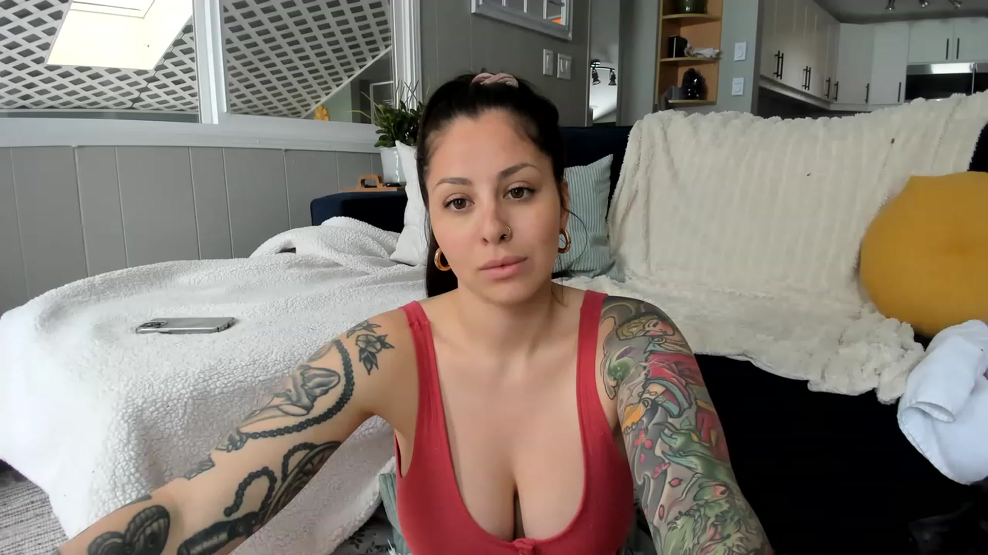 Gallery image thumbnail from Victoria_'s myfreecams stream on, 02/25/2023, 19:50 image 16 of 20
