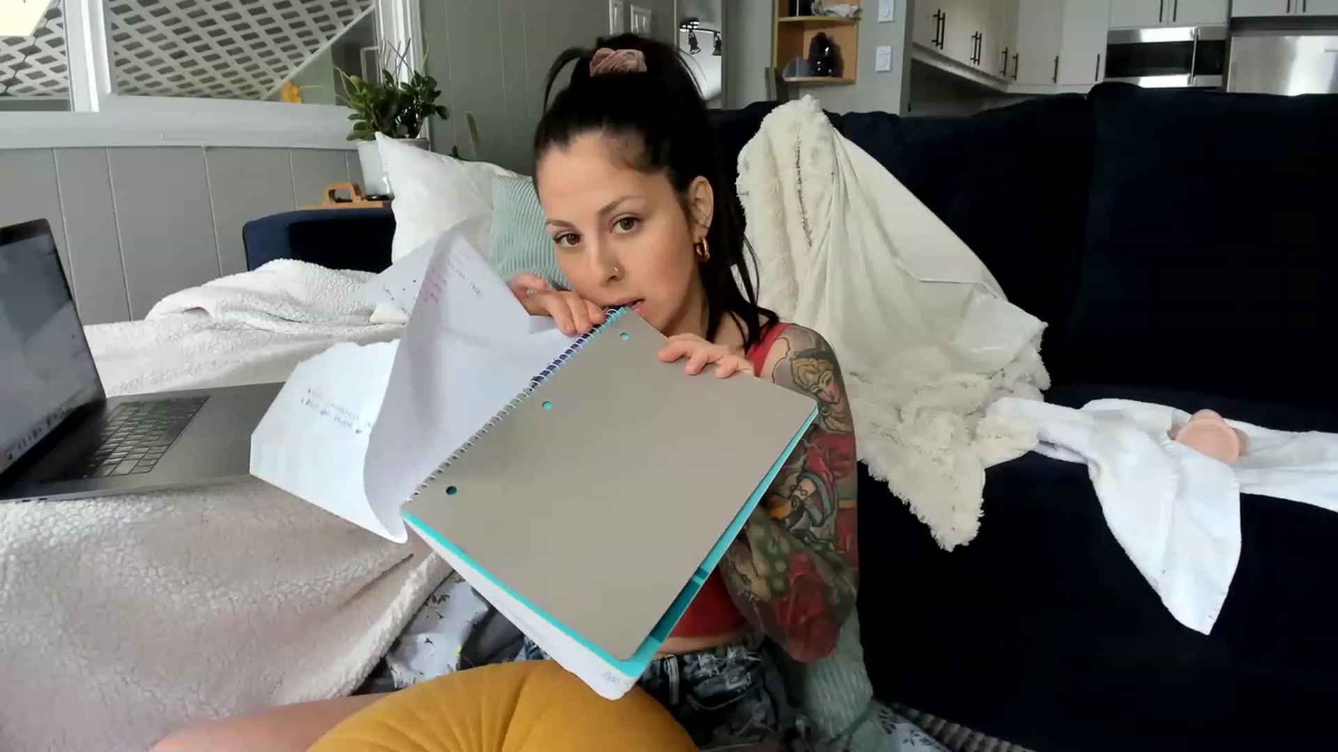 Gallery image thumbnail from Victoria_'s myfreecams stream on, 02/25/2023, 20:55 image 12 of 20