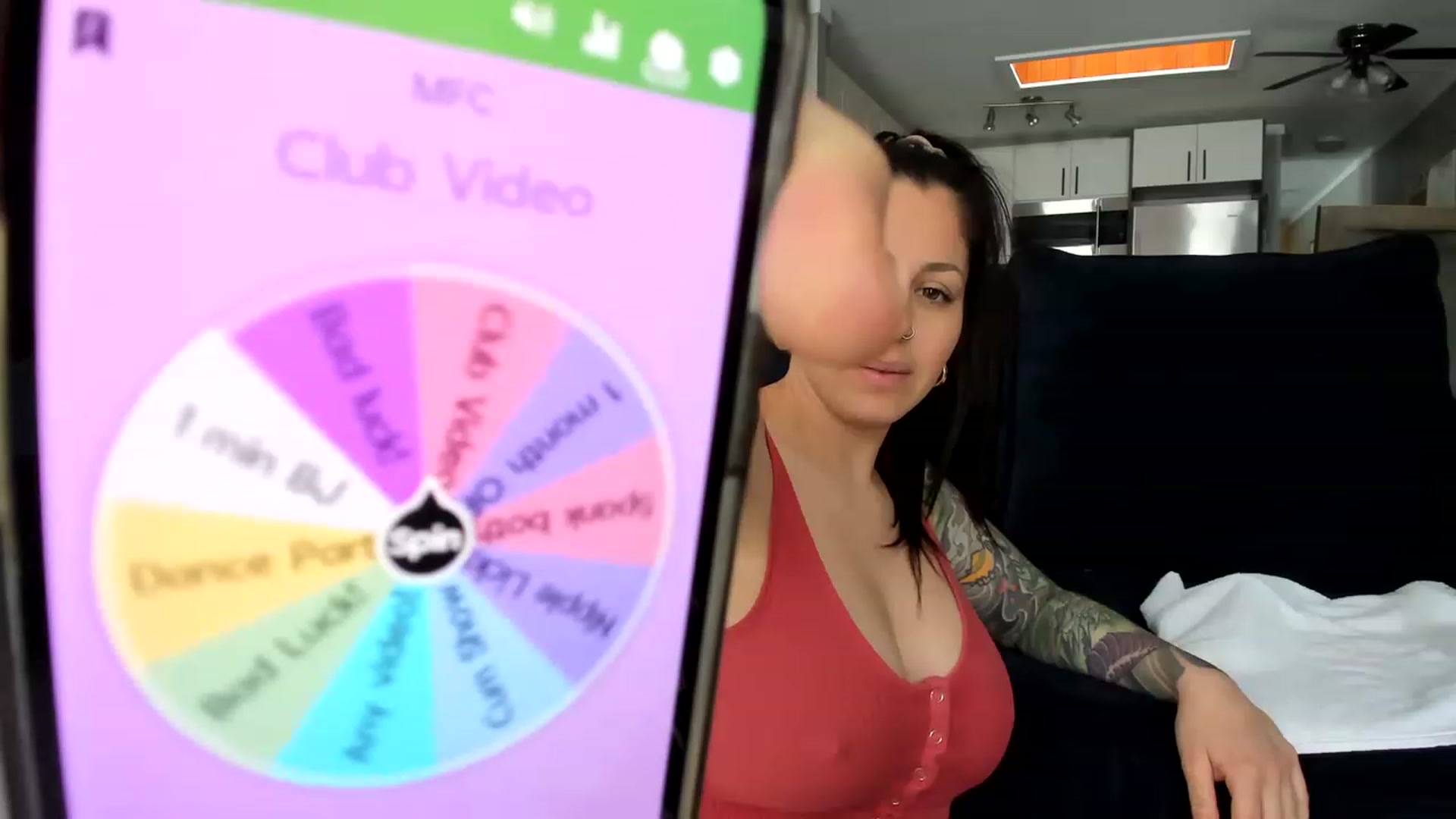 Gallery image thumbnail from Victoria_'s myfreecams stream on, 02/25/2023, 22:28 image 9 of 20