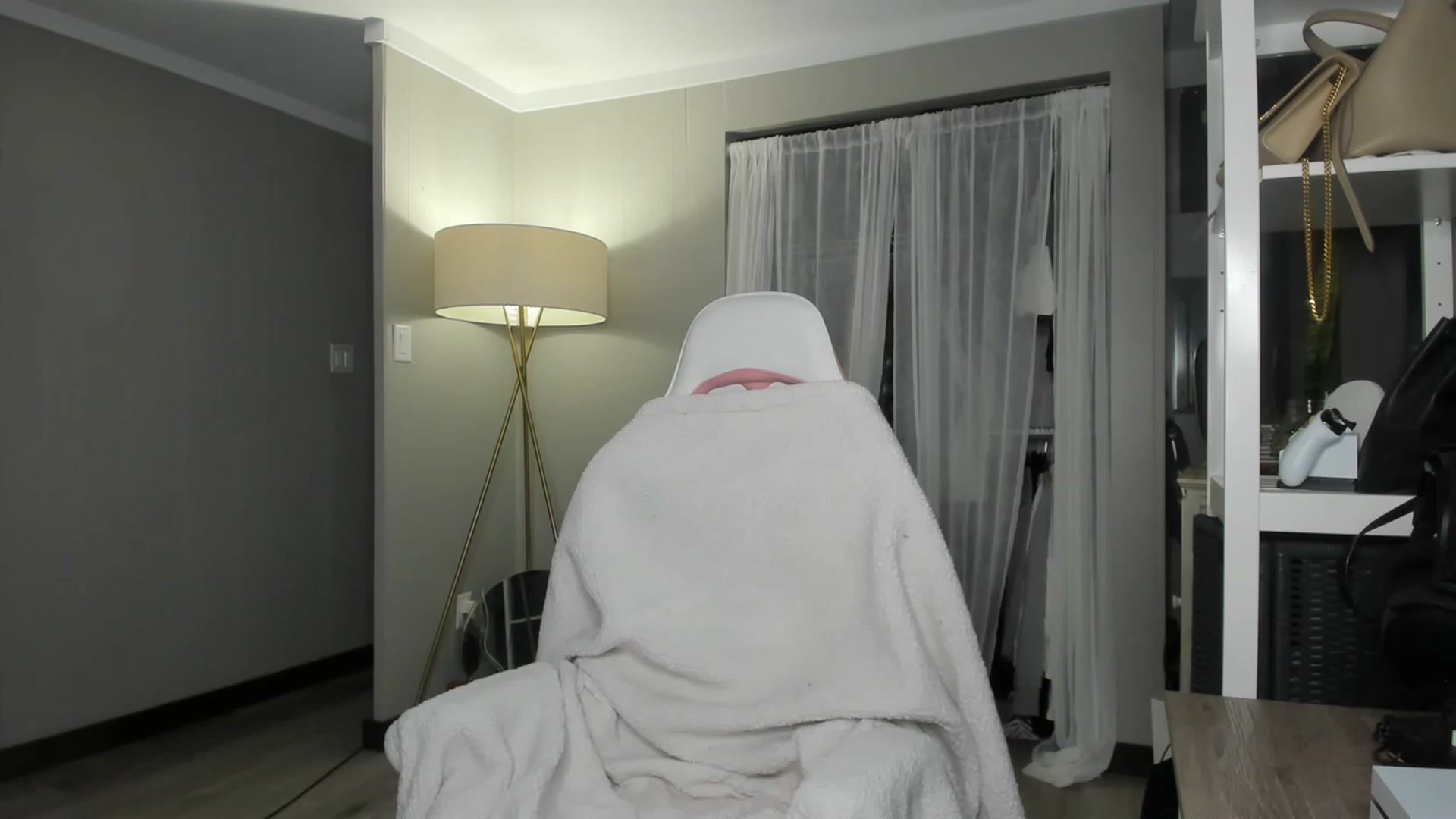 Gallery image thumbnail from Victoria_'s myfreecams stream on, 03/04/2023, 02:17 image 6 of 20