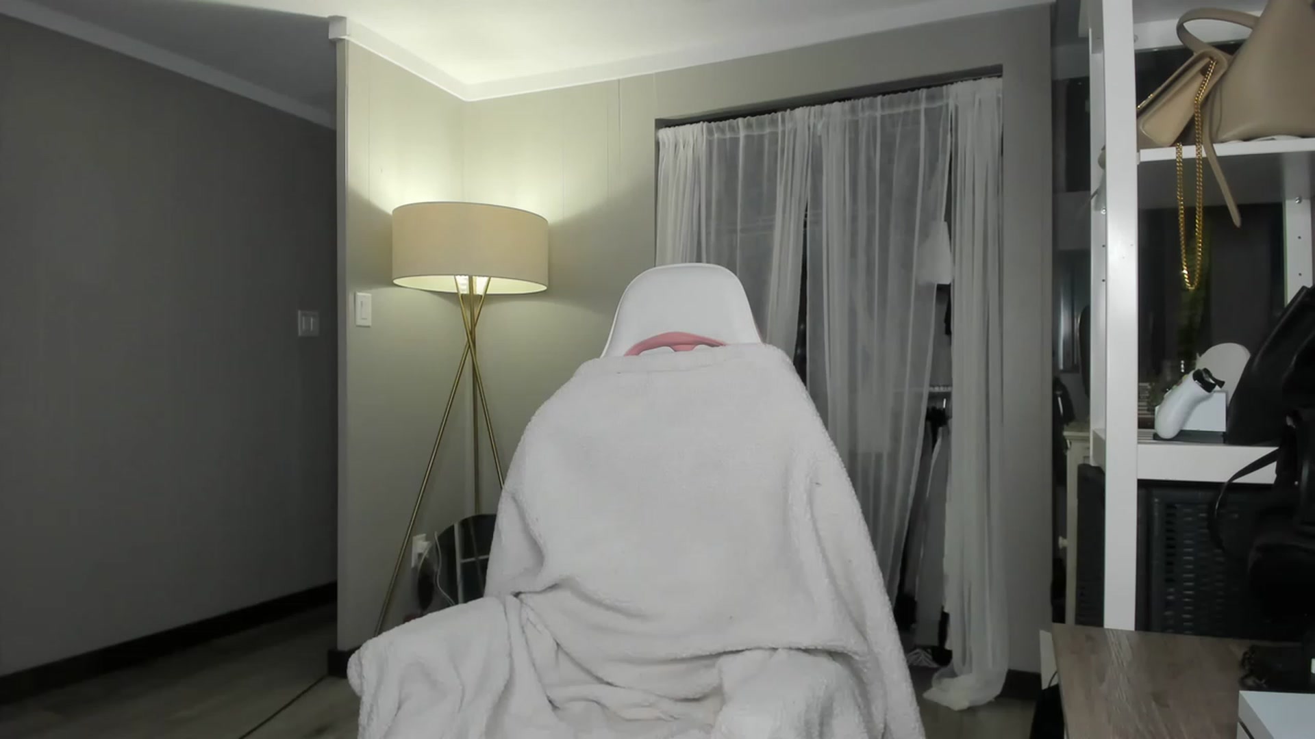 Gallery image thumbnail from Victoria_'s myfreecams stream on, 03/04/2023, 02:17 image 5 of 20