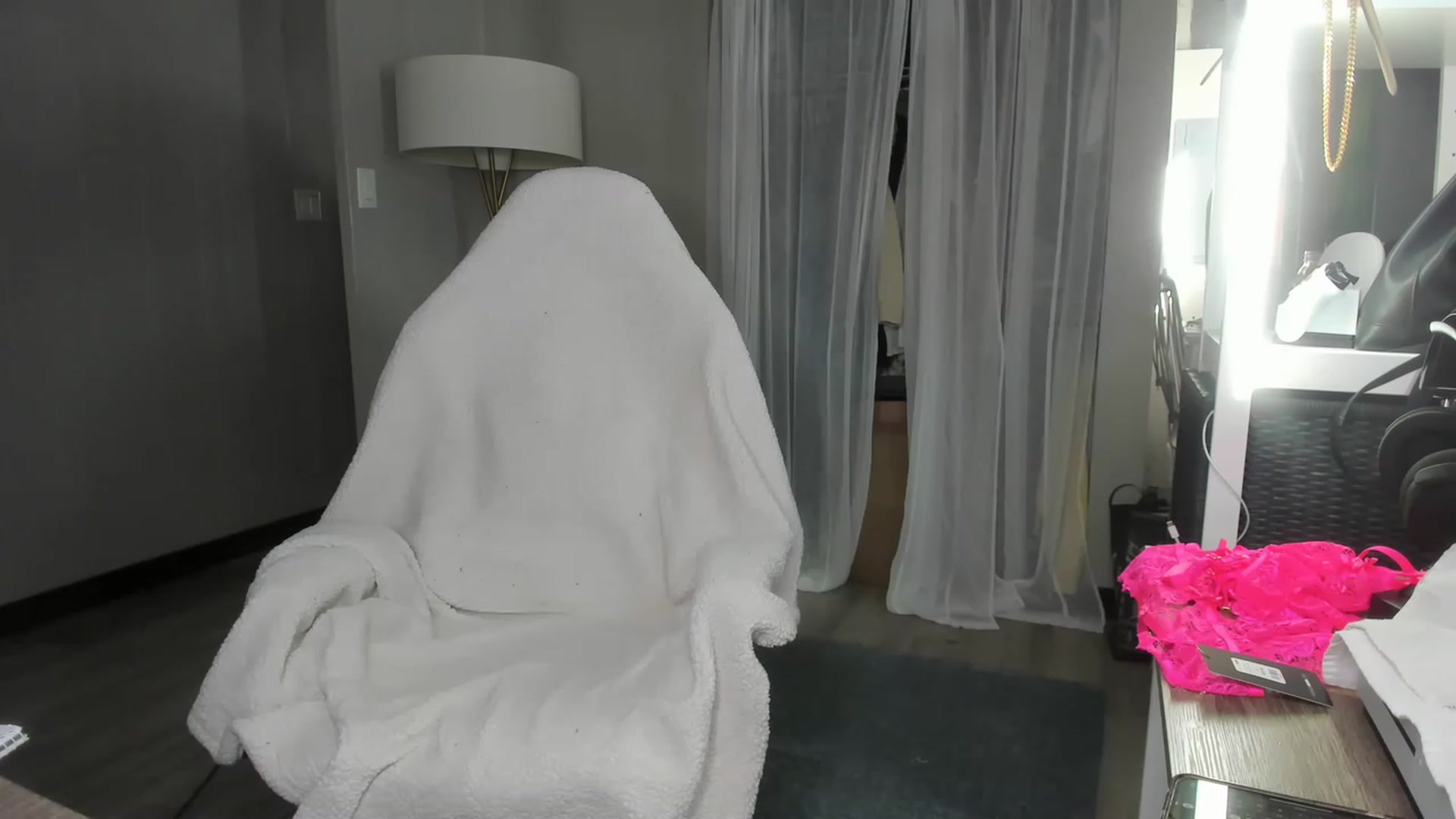 Gallery image thumbnail from Victoria_'s myfreecams stream on, 03/08/2023, 18:41 image 12 of 20