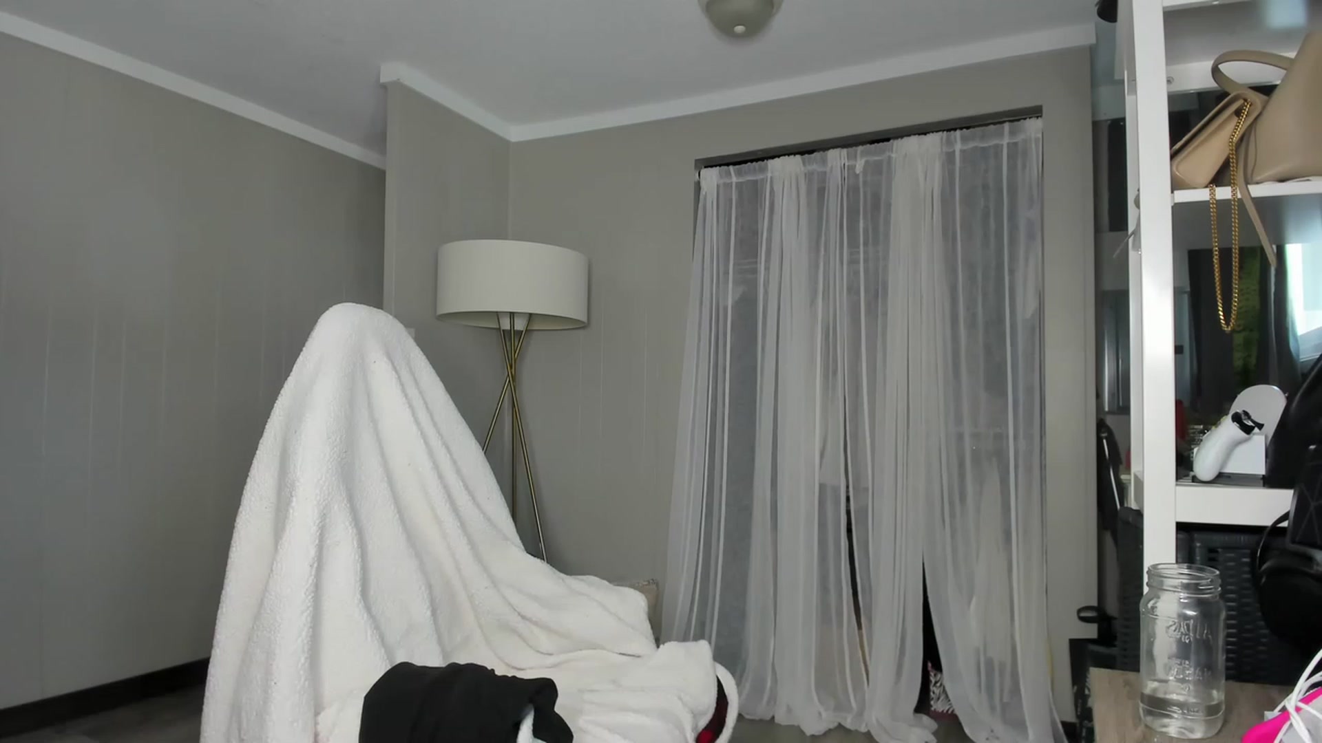 Gallery image thumbnail from Victoria_'s myfreecams stream on, 03/09/2023, 22:51 image 15 of 20