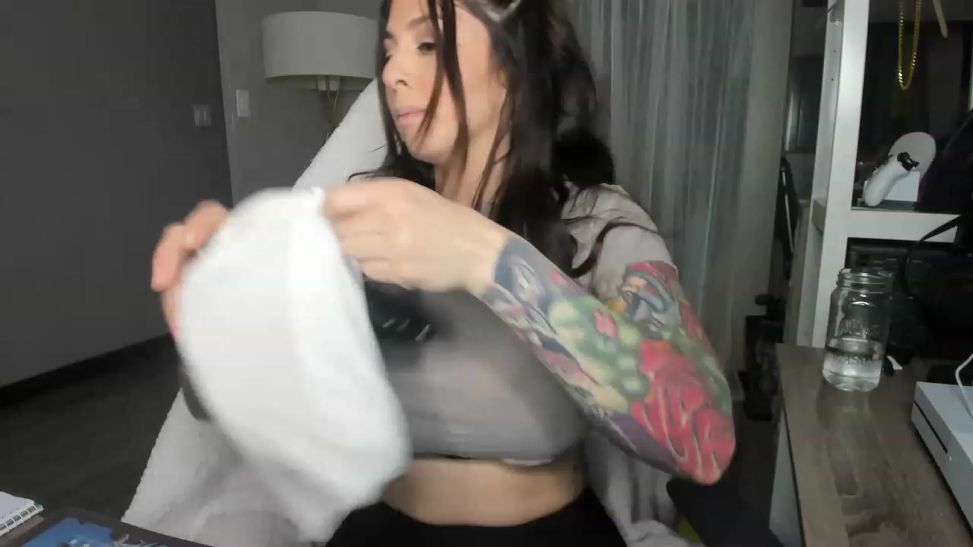Gallery image thumbnail from Victoria_'s myfreecams stream on, 03/11/2023, 02:57 image 14 of 20