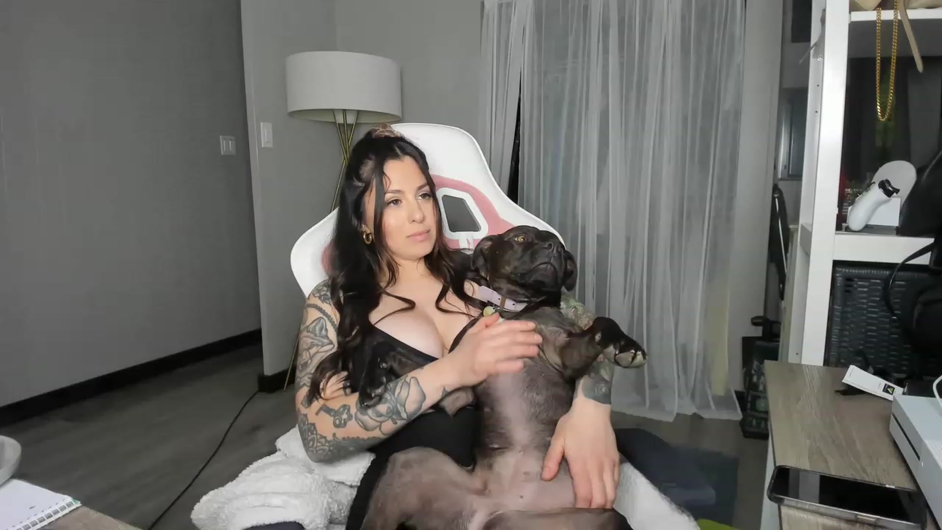 Gallery image thumbnail from Victoria_'s myfreecams stream on, 03/11/2023, 04:05 image 13 of 20