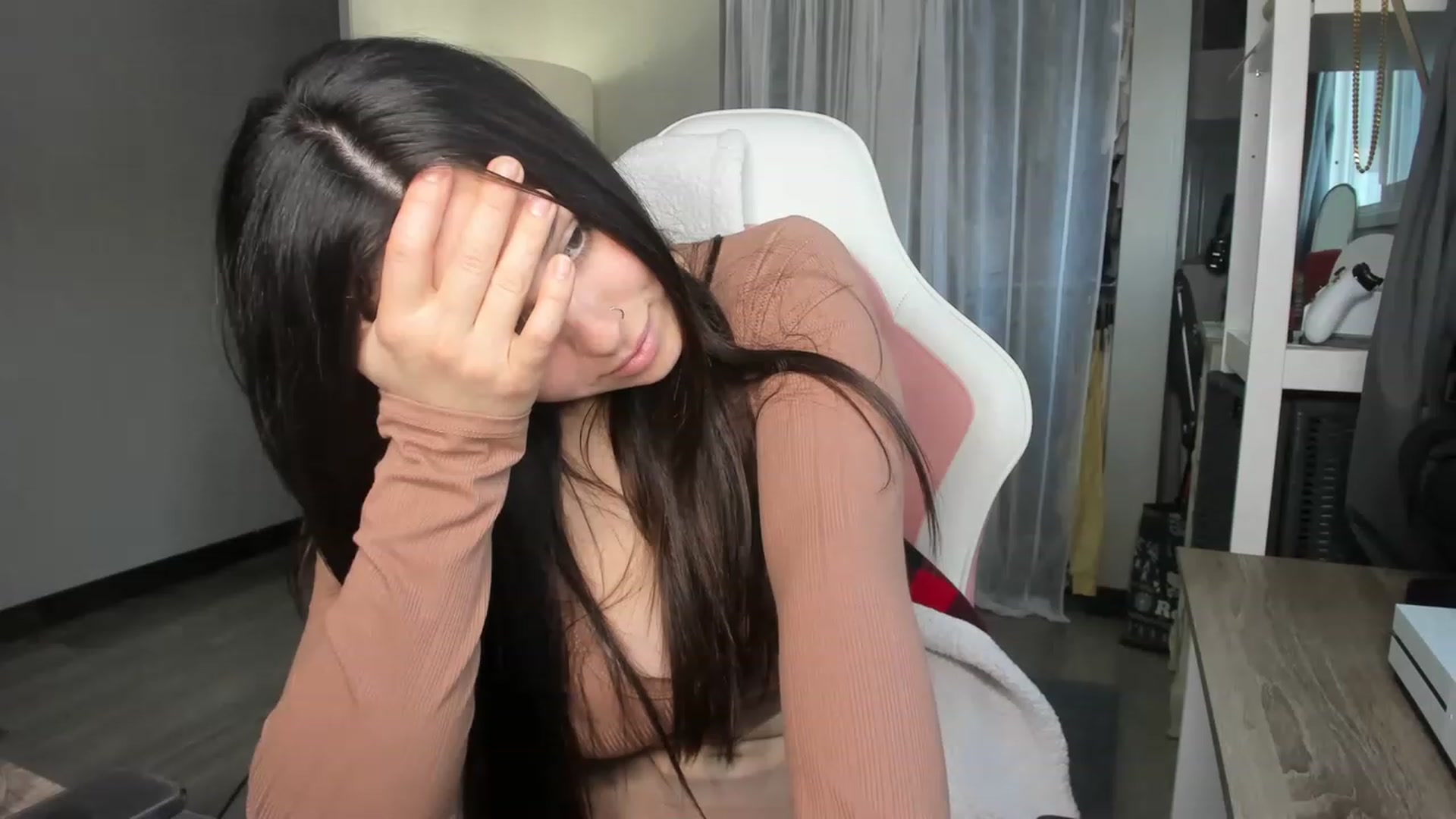 Gallery image thumbnail from Victoria_'s myfreecams stream on, 03/16/2023, 01:30 image 13 of 20