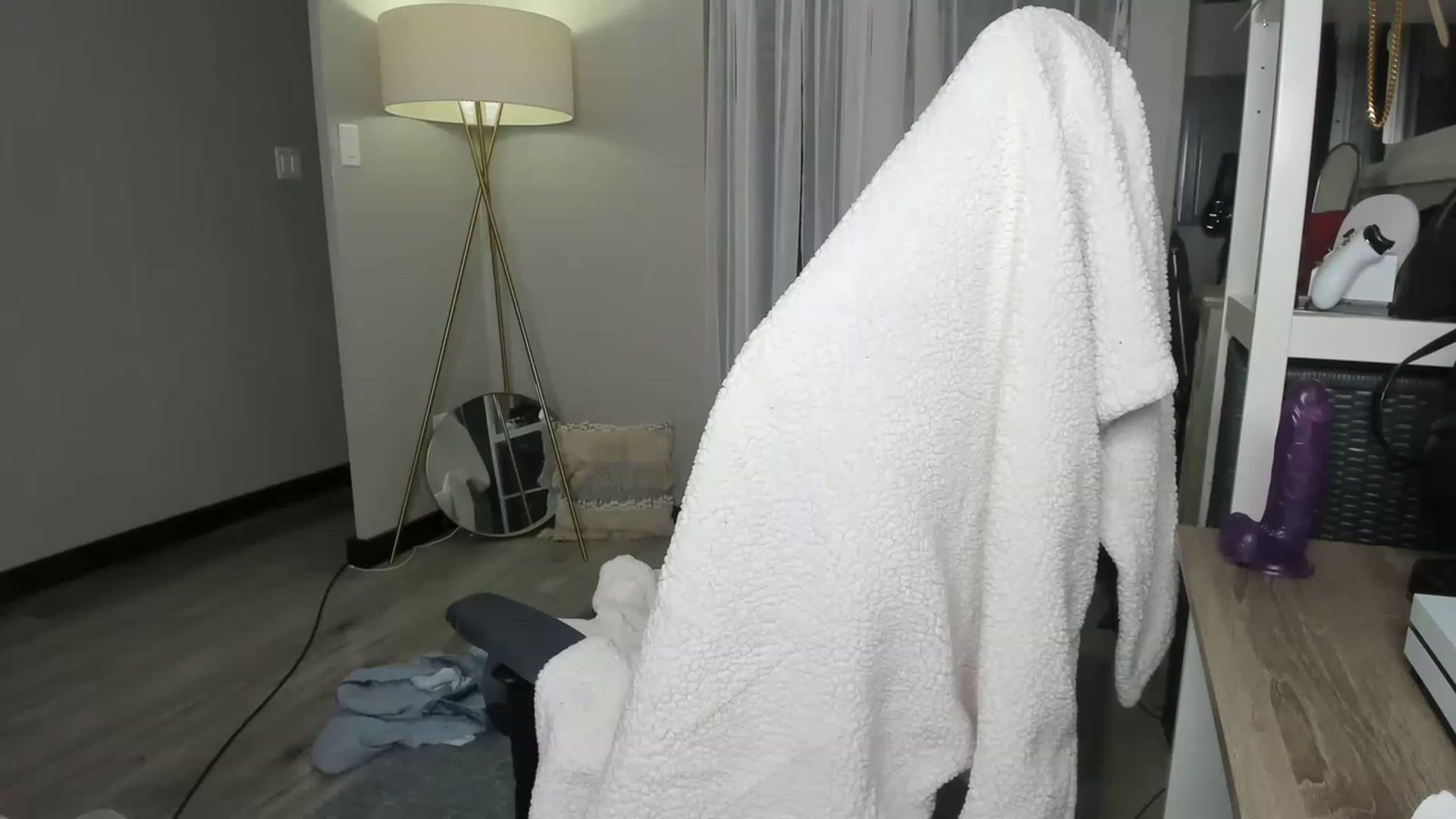 Gallery image thumbnail from Victoria_'s myfreecams stream on, 03/16/2023, 02:40 image 20 of 20