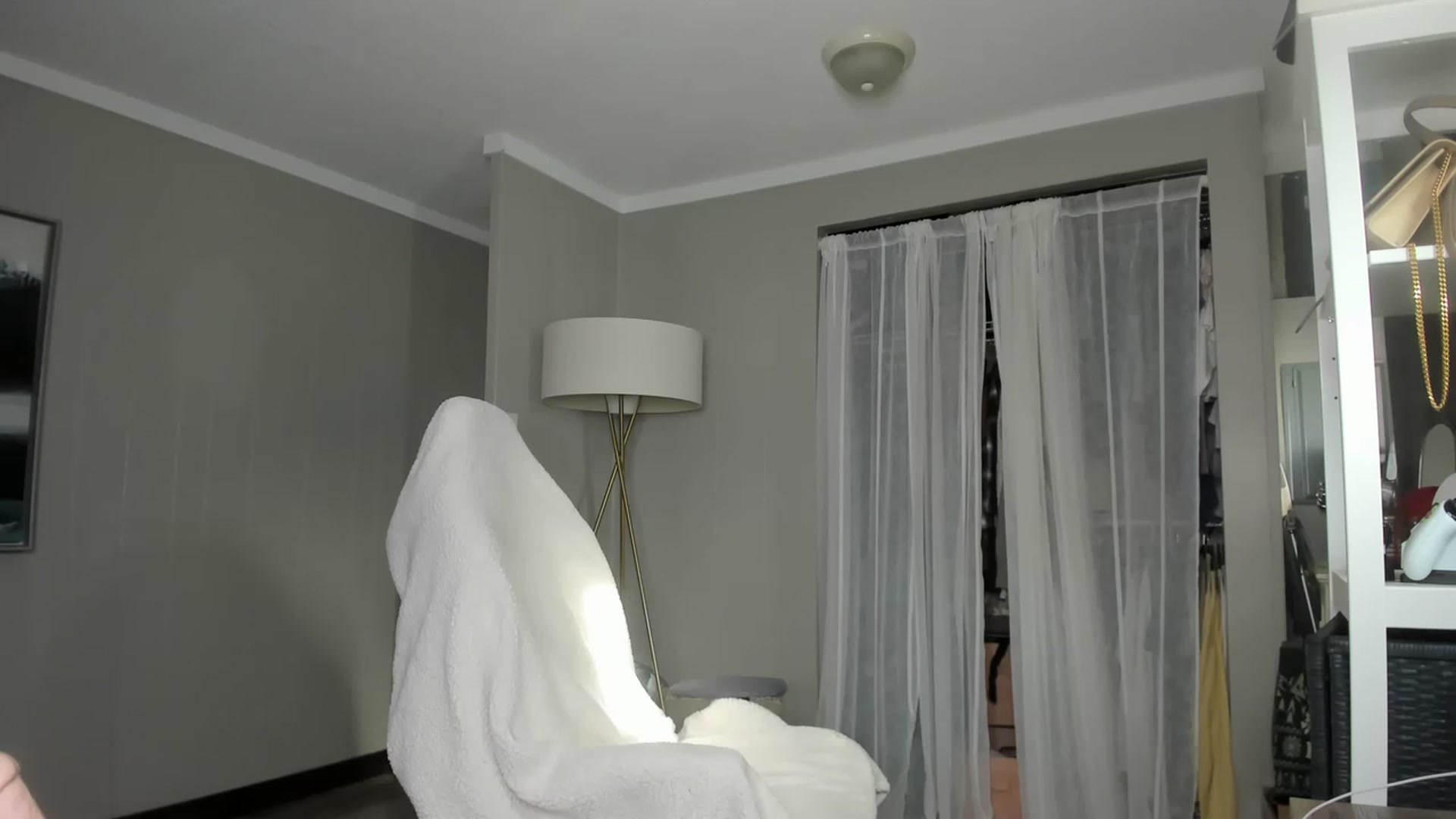 Gallery image thumbnail from Victoria_'s myfreecams stream on, 03/19/2023, 17:06 image 16 of 20