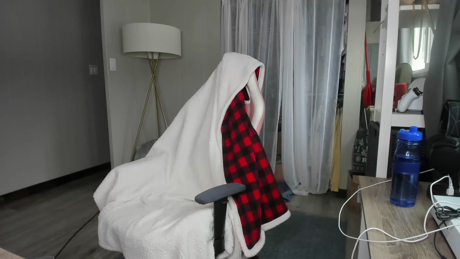 Gallery image thumbnail from Victoria_'s myfreecams stream on, 03/21/2023, 24:51 image 1 of 20