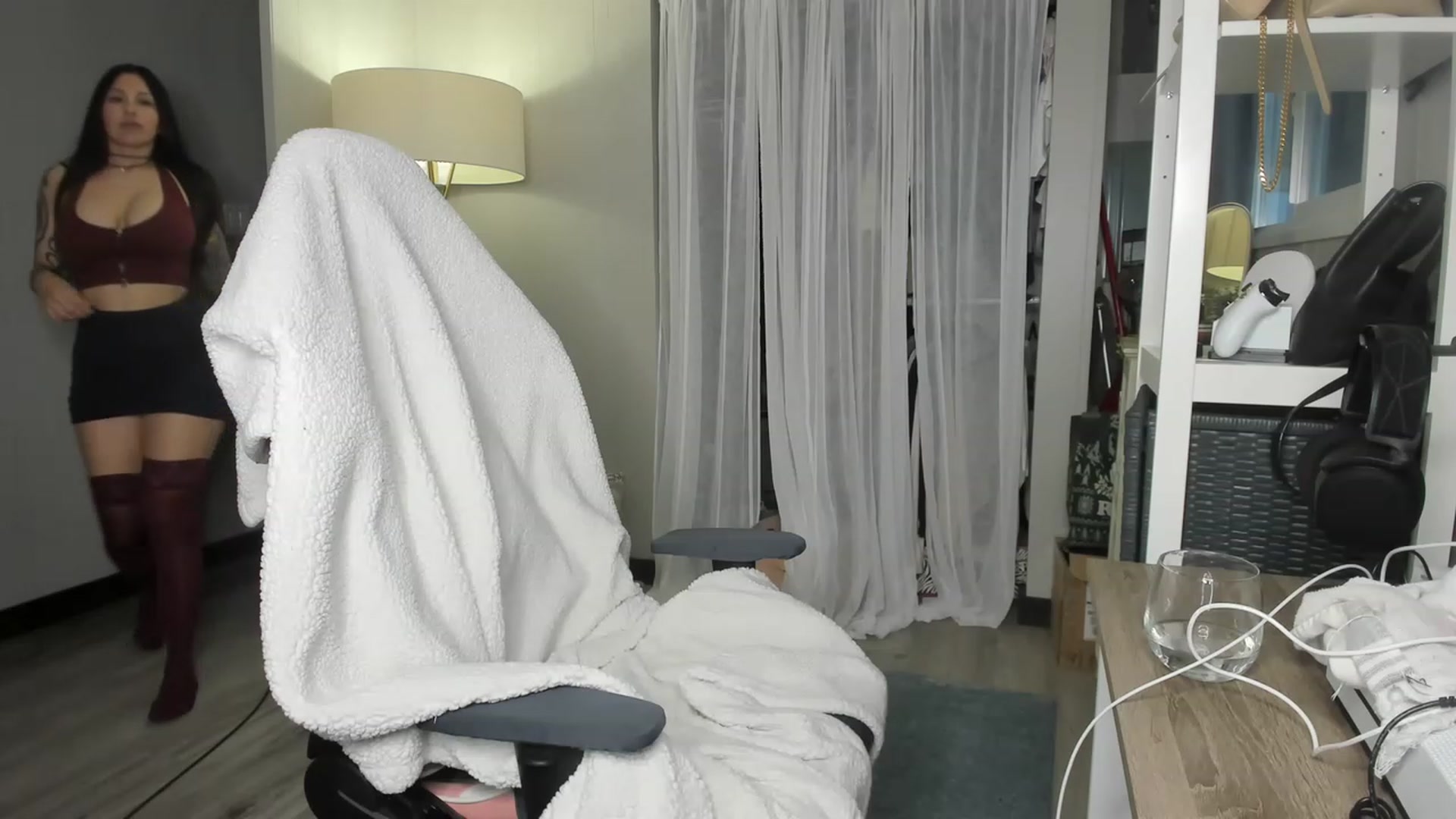 Gallery image thumbnail from Victoria_'s myfreecams stream on, 03/23/2023, 03:30 image 4 of 20