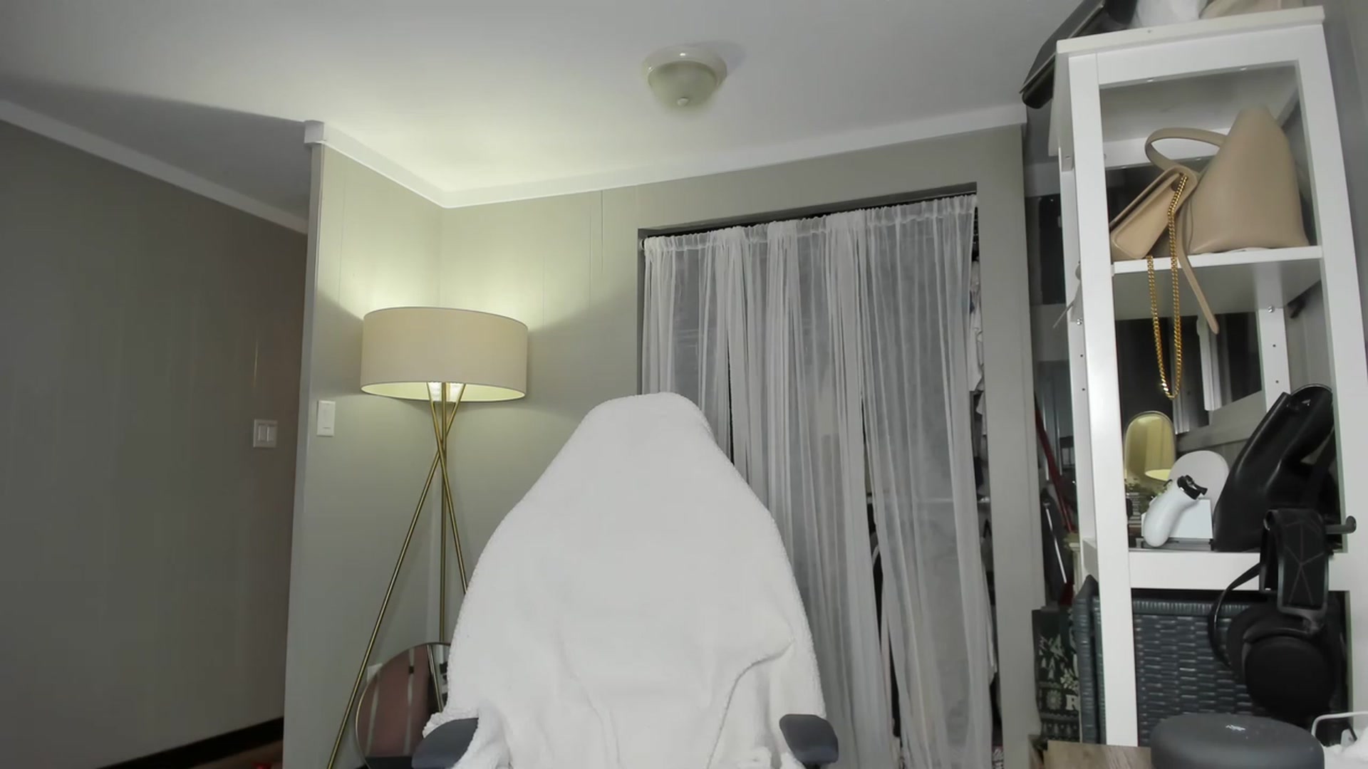 Gallery image thumbnail from Victoria_'s myfreecams stream on, 03/23/2023, 03:30 image 18 of 20