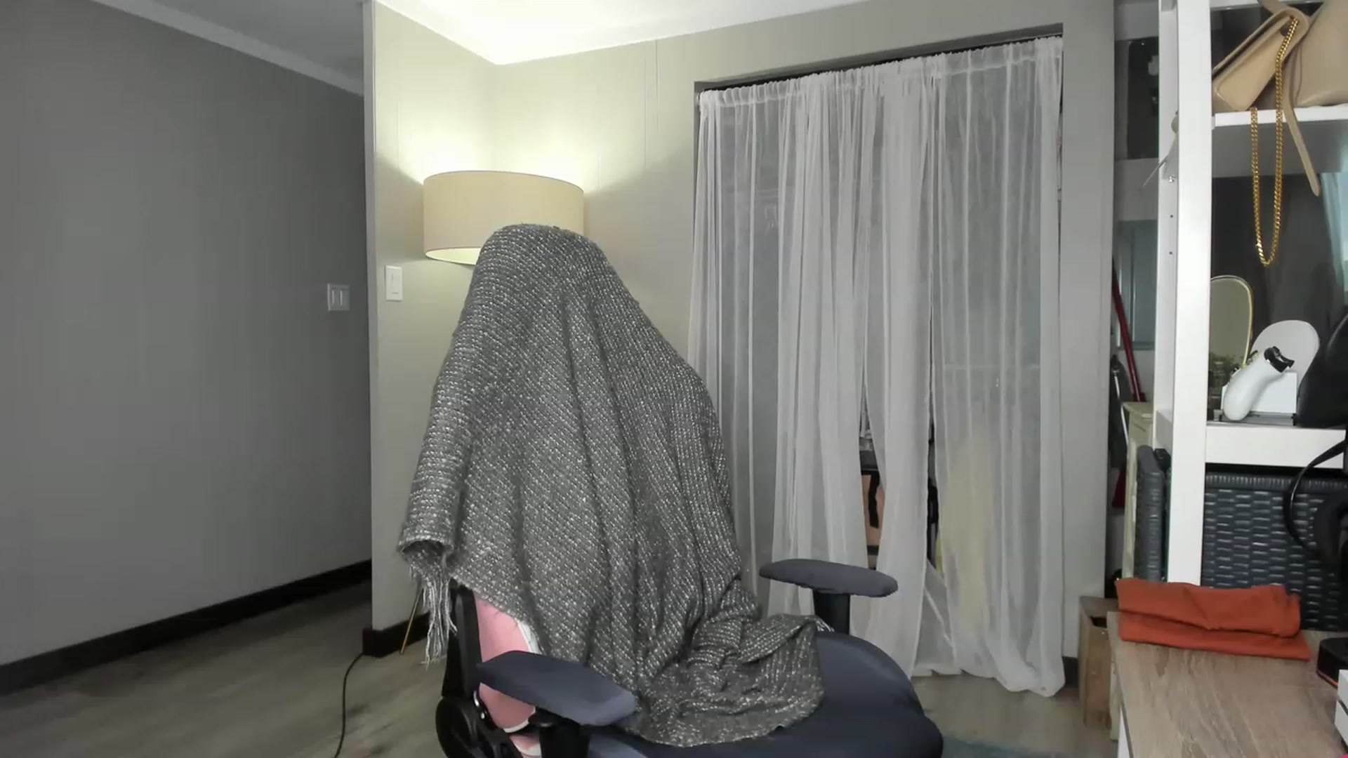 Gallery image thumbnail from Victoria_'s myfreecams stream on, 03/25/2023, 03:25 image 10 of 20