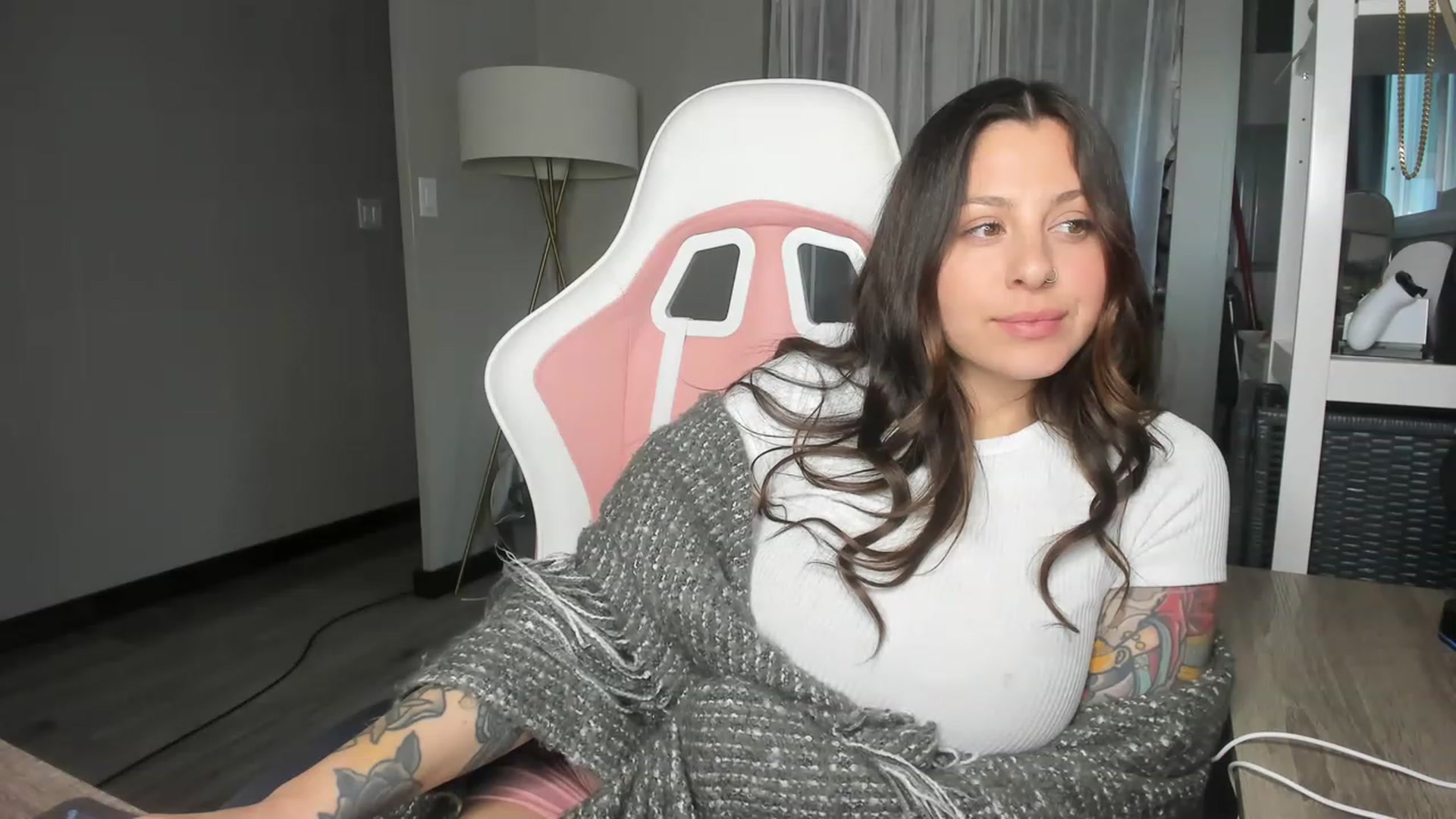 Gallery image thumbnail from Victoria_'s myfreecams stream on, 03/29/2023, 03:11 image 14 of 20
