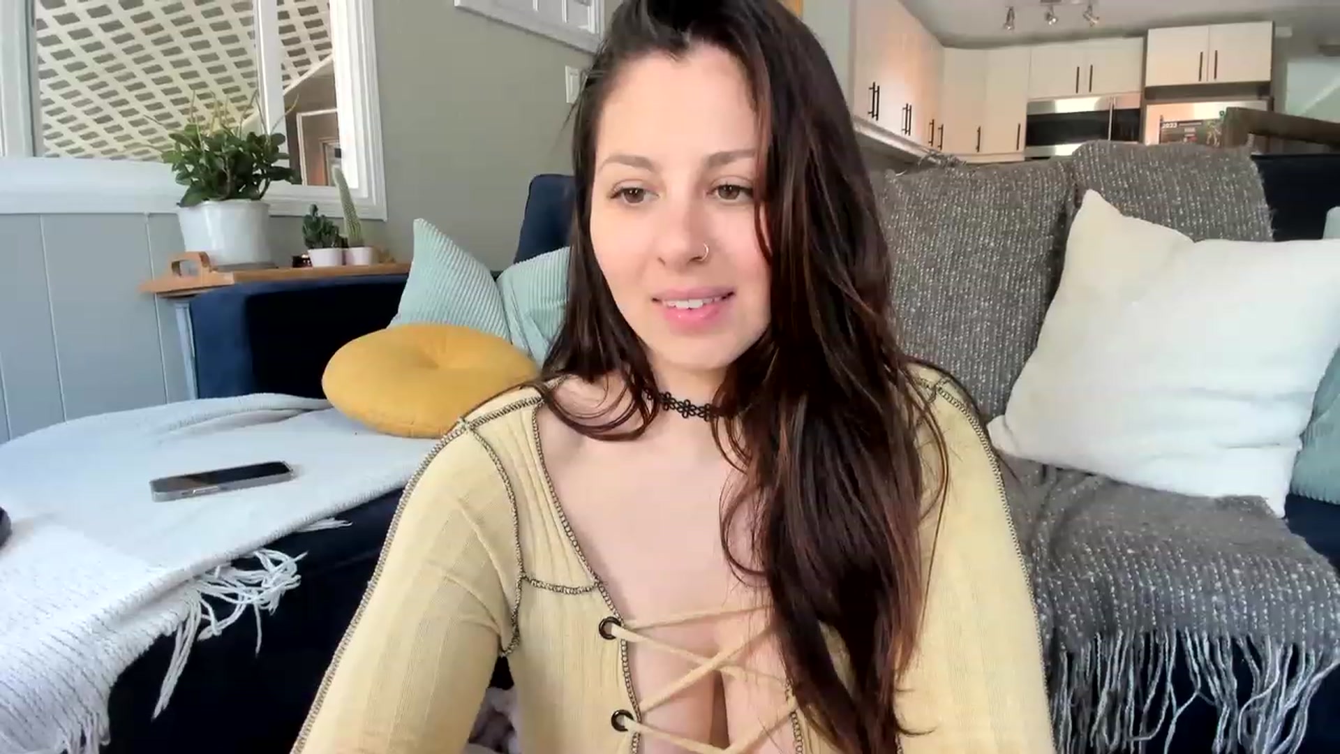 Gallery image thumbnail from Victoria_'s myfreecams stream on, 04/14/2023, 18:19 image 17 of 20