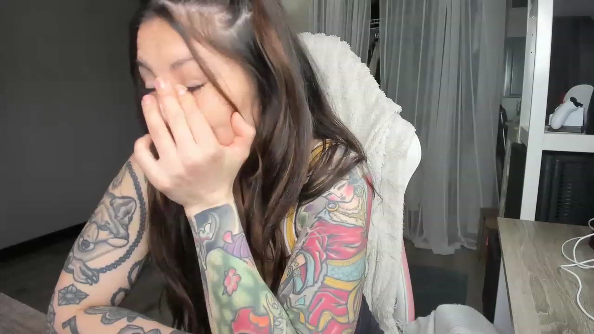Gallery image thumbnail from Victoria_'s myfreecams stream on, 04/18/2023, 01:51 image 5 of 20