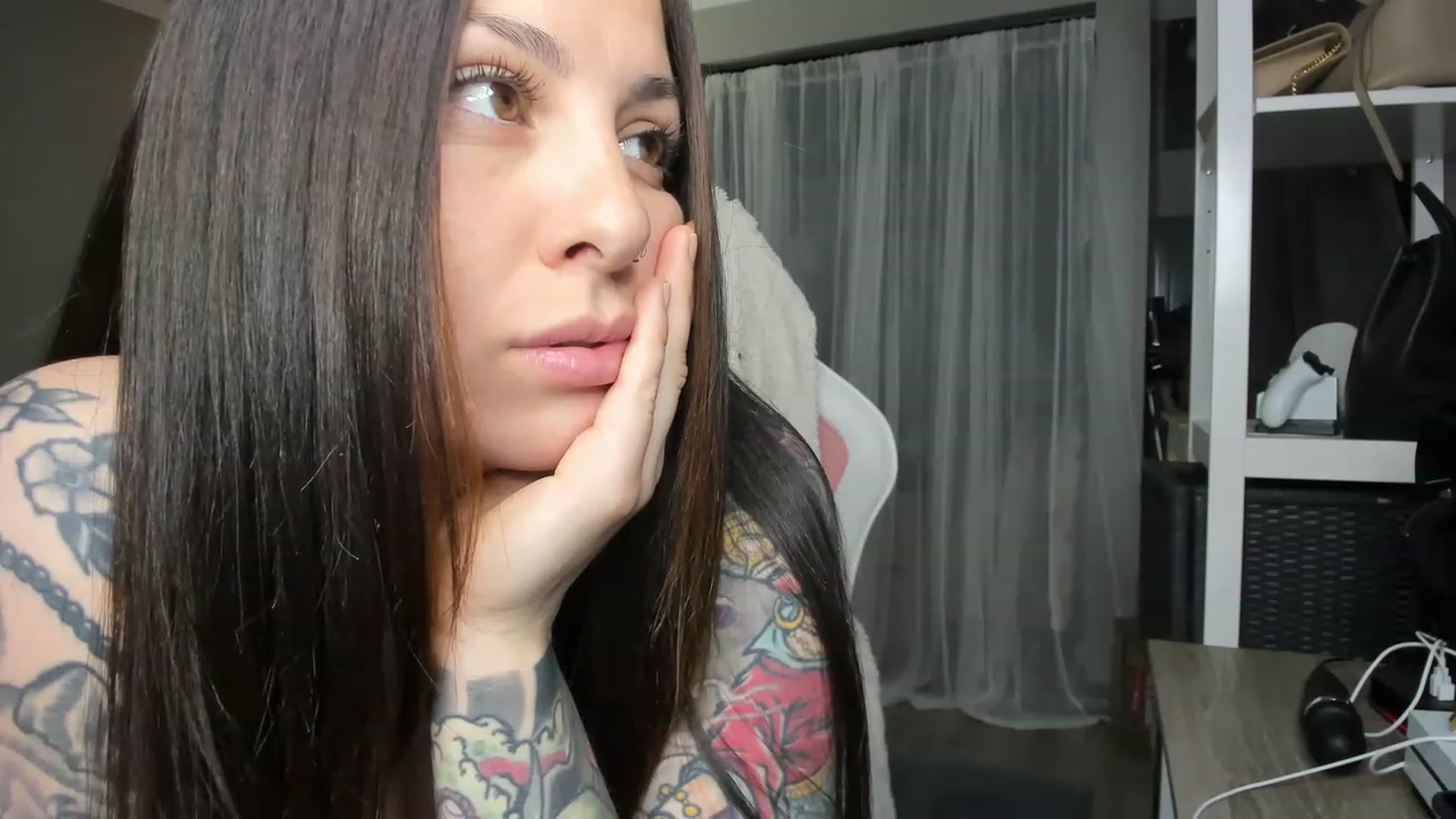 Gallery image thumbnail from Victoria_'s myfreecams stream on, 04/20/2023, 04:09 image 19 of 20
