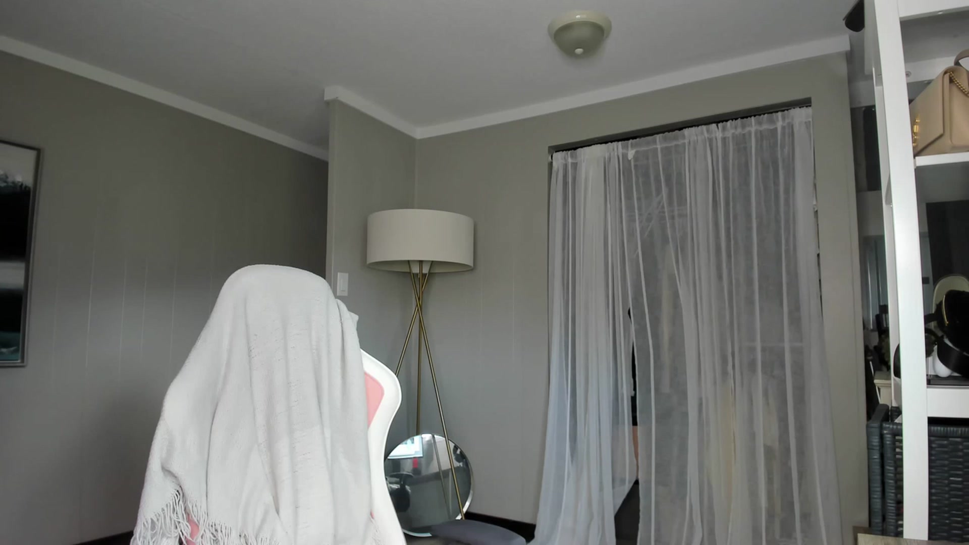 Gallery image thumbnail from Victoria_'s myfreecams stream on, 05/08/2023, 23:39 image 6 of 20
