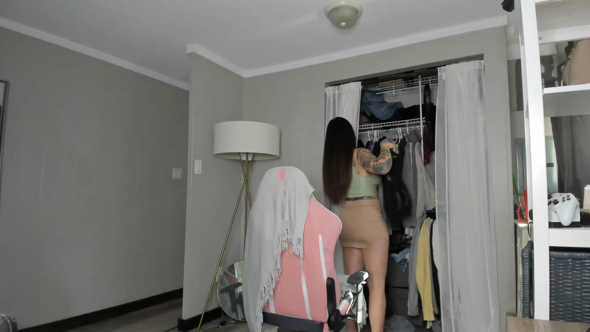 Gallery image thumbnail from Victoria_'s myfreecams stream on, 05/19/2023, 17:16 image 8 of 20