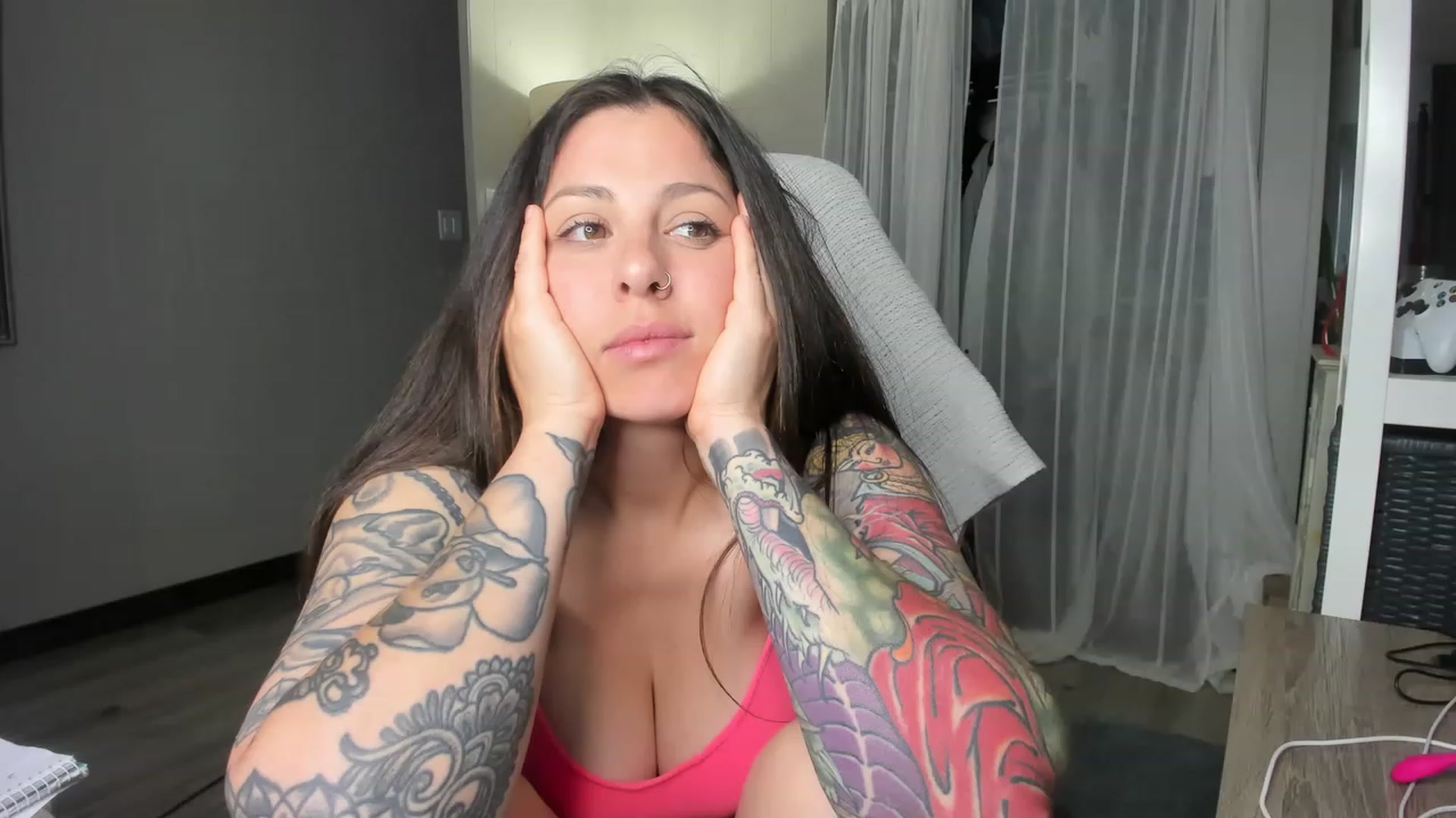 Gallery image thumbnail from Victoria_'s myfreecams stream on, 05/29/2023, 04:24 image 19 of 20