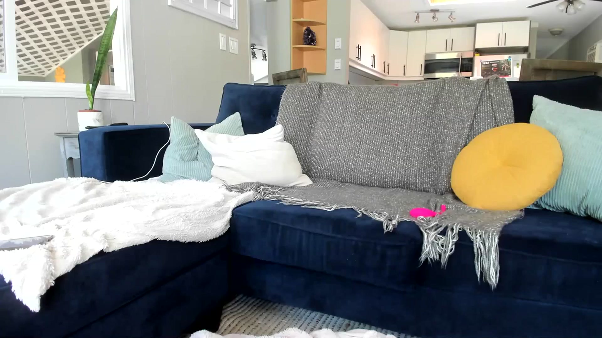 Gallery image thumbnail from Victoria_'s myfreecams stream on, 06/25/2023, 18:01 image 17 of 20