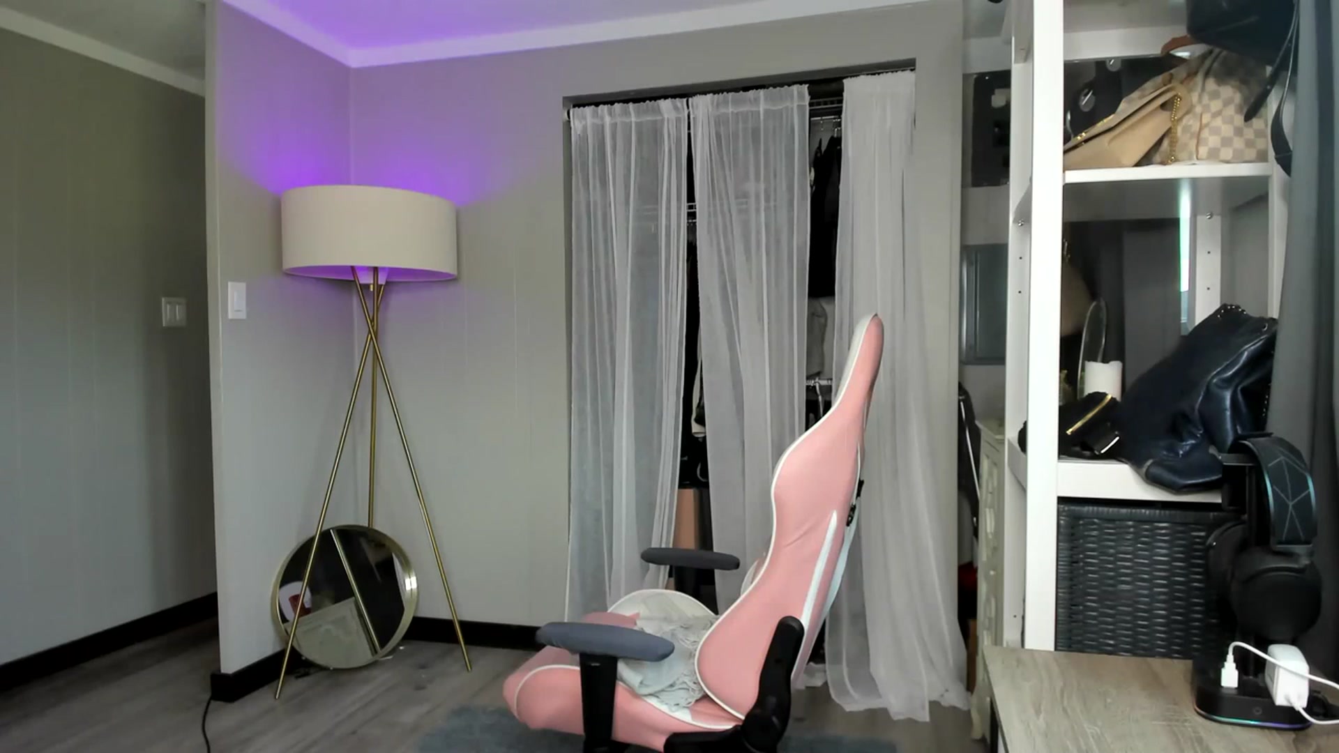 Gallery image thumbnail from Victoria_'s myfreecams stream on, 07/08/2023, 22:48 image 8 of 20