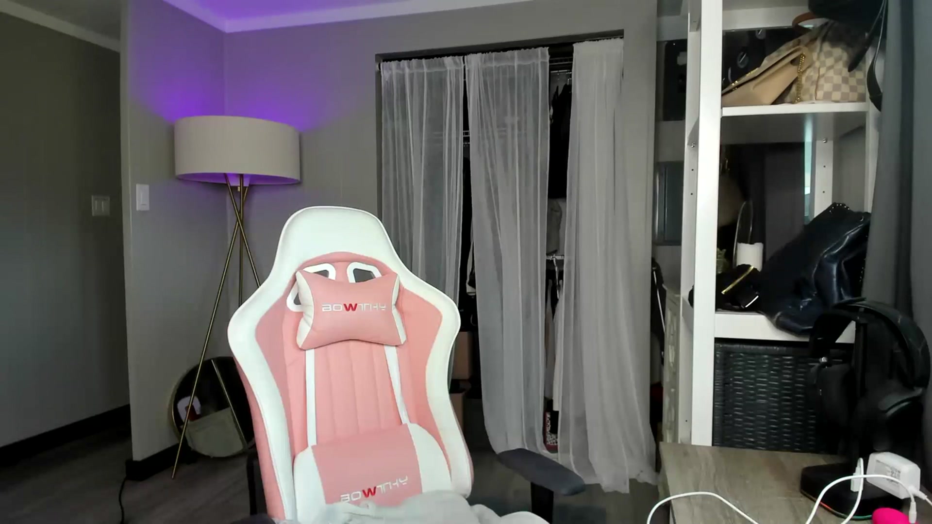 Gallery image thumbnail from Victoria_'s myfreecams stream on, 07/08/2023, 23:51 image 19 of 20