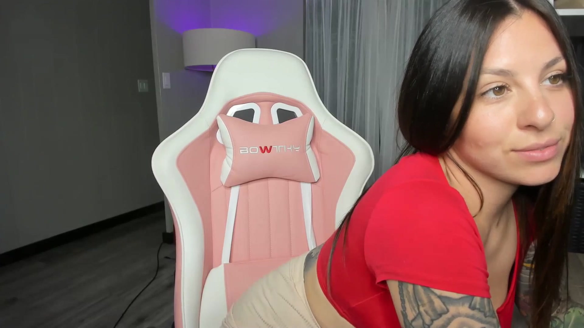 Gallery image thumbnail from Victoria_'s myfreecams stream on, 07/11/2023, 01:30 image 4 of 20