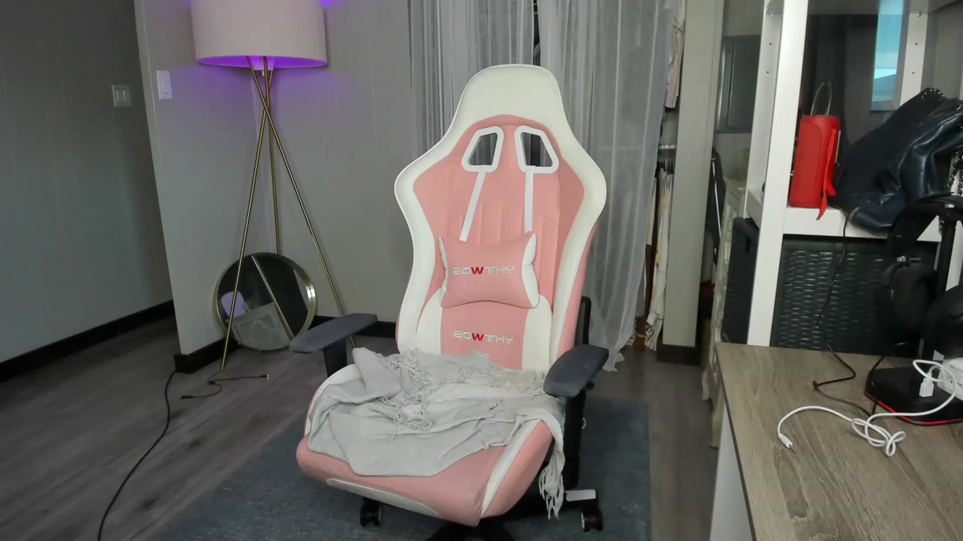Gallery image thumbnail from Victoria_'s myfreecams stream on, 07/12/2023, 03:10 image 18 of 20