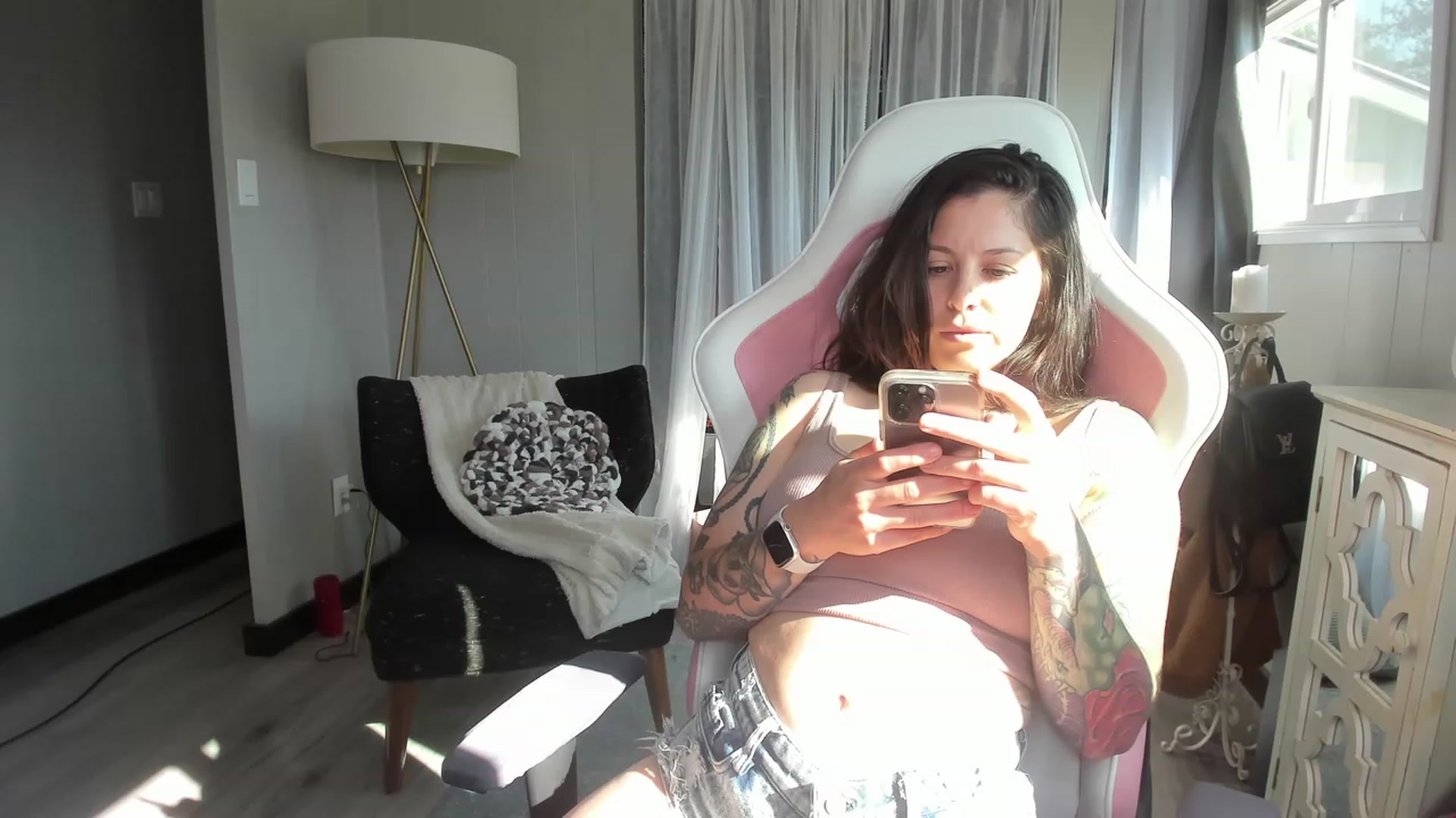 Gallery image thumbnail from Victoria_'s myfreecams stream on, 09/14/2023, 18:37 image 5 of 20