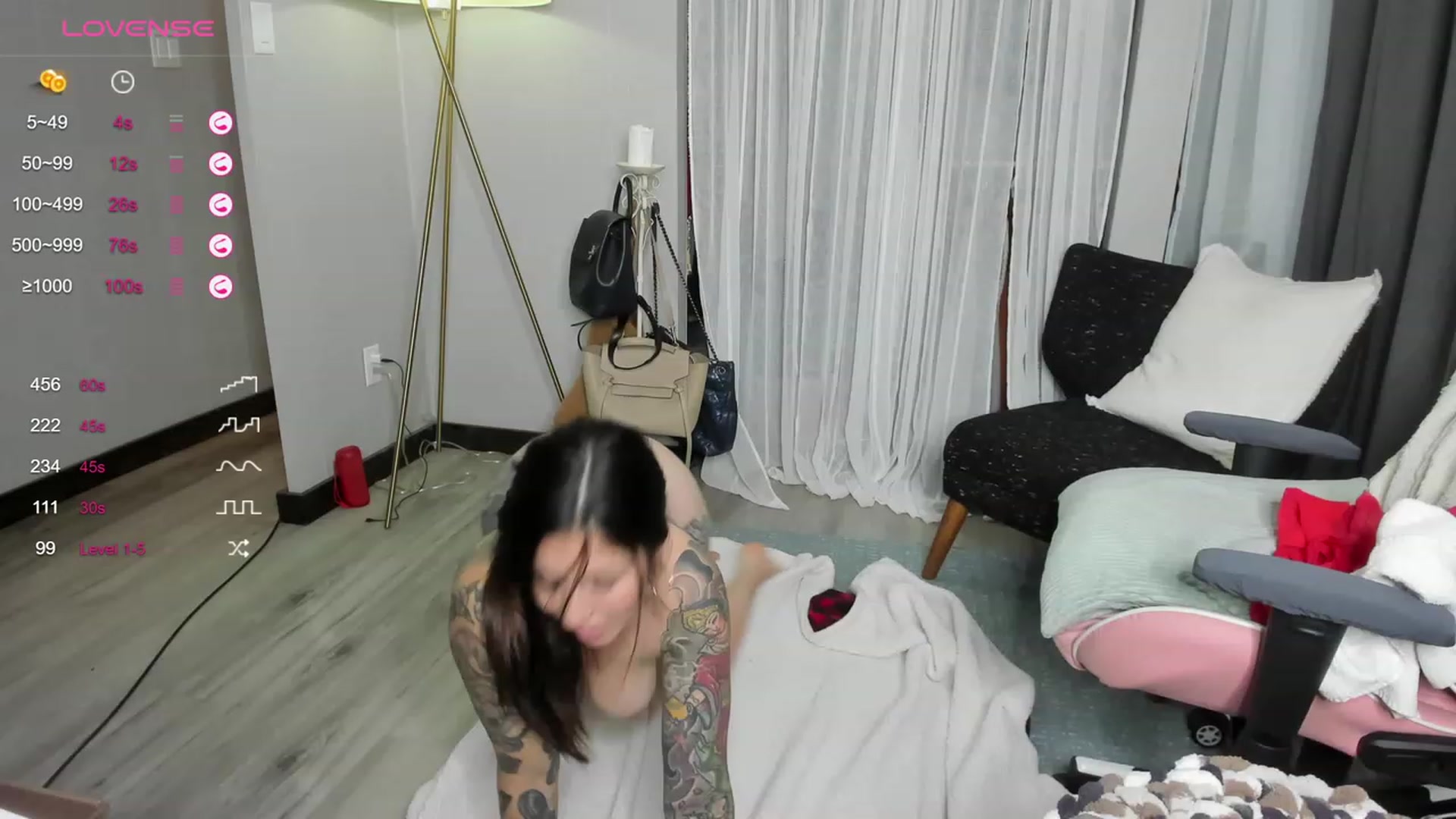 Gallery image thumbnail from Victoria_'s myfreecams stream on, 10/19/2023, 03:38 image 9 of 20