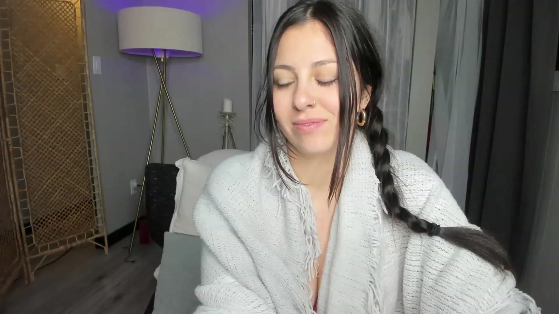 Gallery image thumbnail from Victoria_'s myfreecams stream on, 11/15/2023, 04:34 image 16 of 20