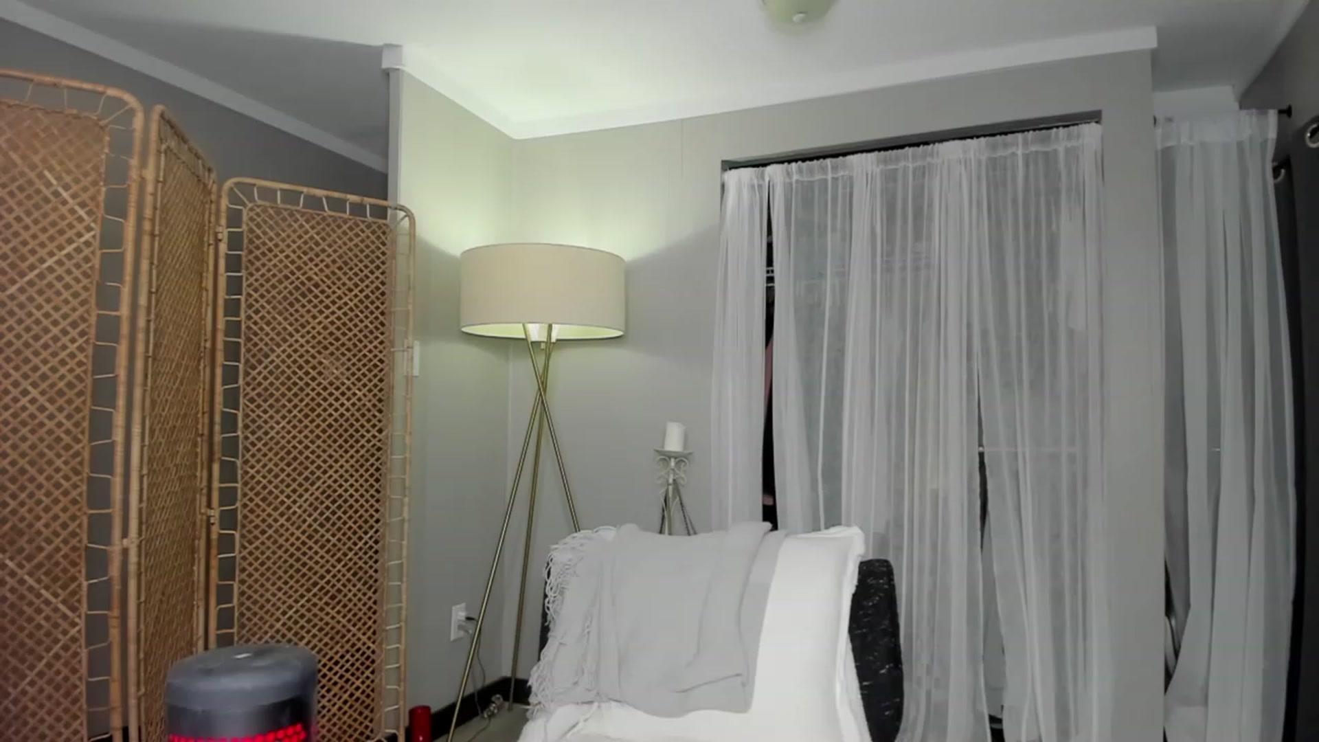 Gallery image thumbnail from Victoria_'s myfreecams stream on, 11/30/2023, 03:15 image 10 of 20