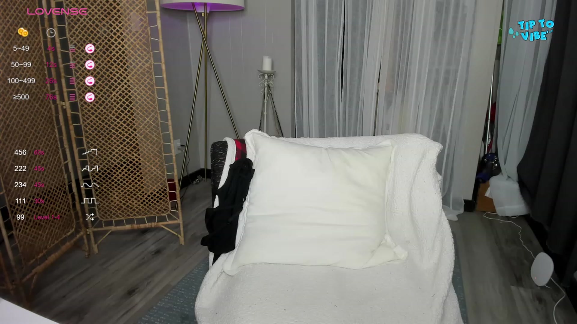 Gallery image thumbnail from Victoria_'s myfreecams stream on, 12/06/2023, 04:16 image 12 of 20