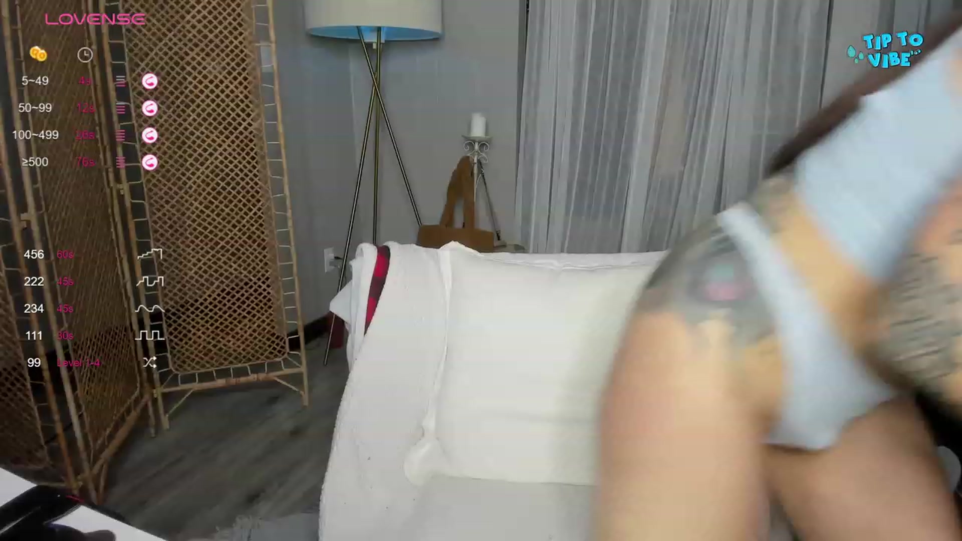 Gallery image thumbnail from Victoria_'s myfreecams stream on, 12/11/2023, 01:36 image 12 of 20