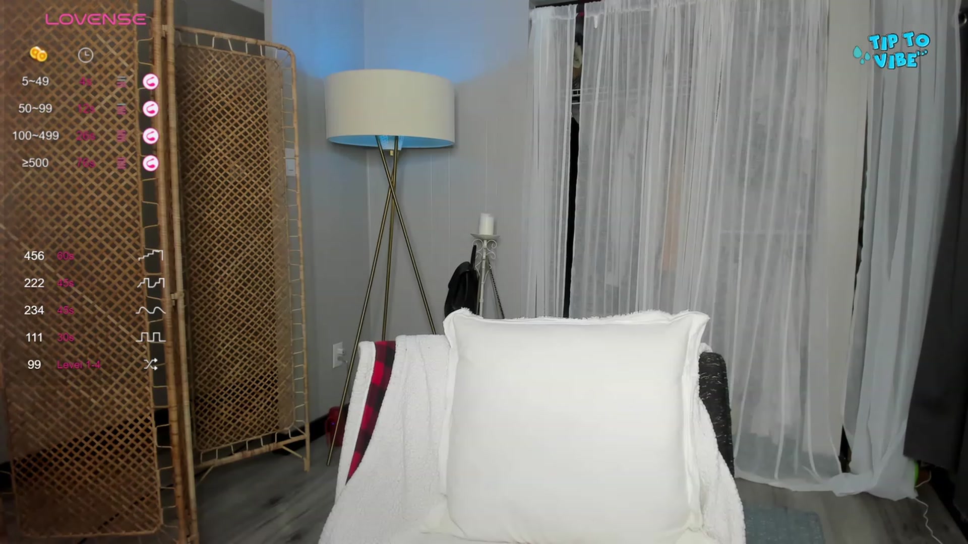 Gallery image thumbnail from Victoria_'s myfreecams stream on, 12/13/2023, 03:33 image 6 of 20