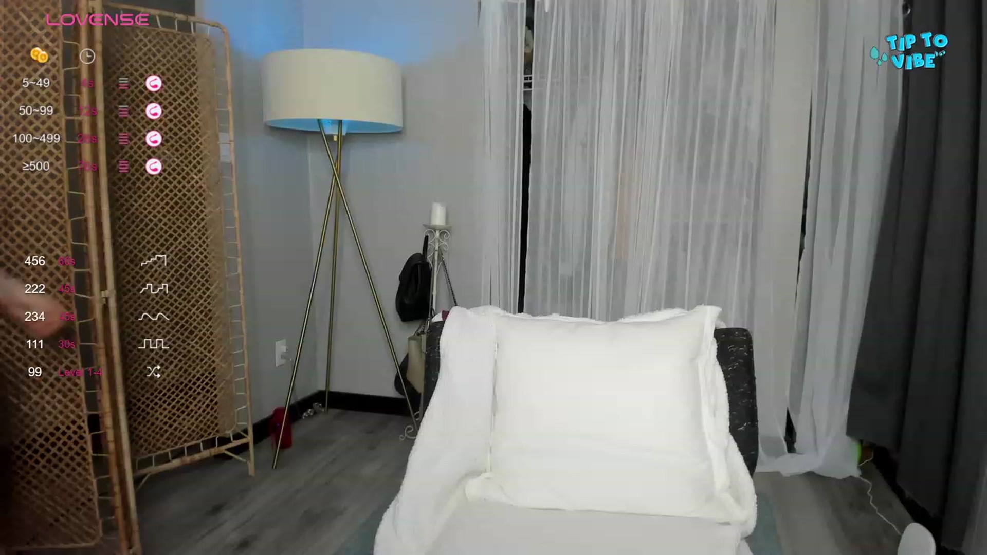 Gallery image thumbnail from Victoria_'s myfreecams stream on, 12/13/2023, 04:49 image 8 of 20