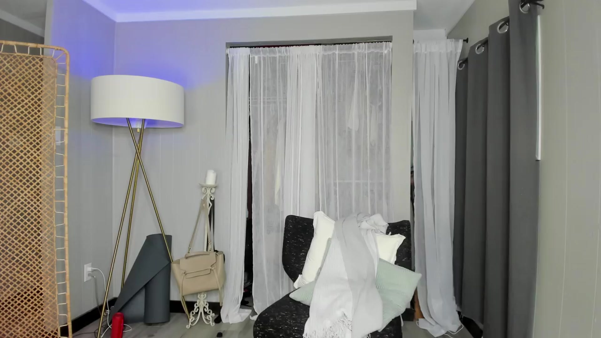 Gallery image thumbnail from Victoria_'s myfreecams stream on, 03/21/2024, 02:35 image 7 of 20