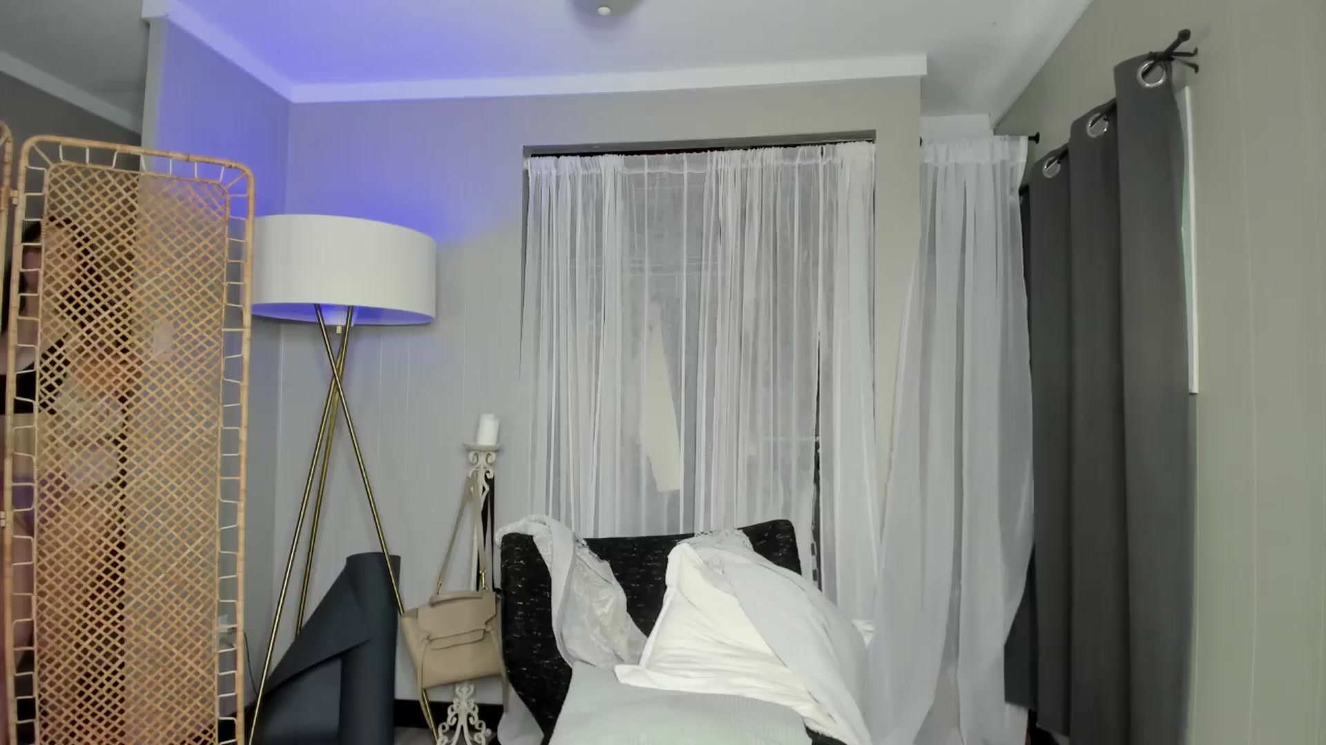 Gallery image thumbnail from Victoria_'s myfreecams stream on, 03/22/2024, 23:17 image 17 of 20