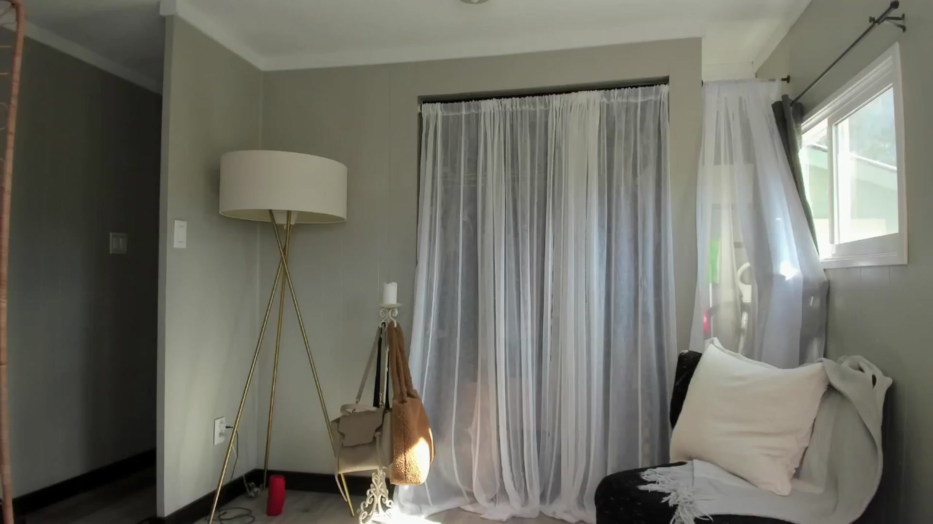 Gallery image thumbnail from Victoria_'s myfreecams stream on, 05/11/2024, 17:04 image 10 of 20