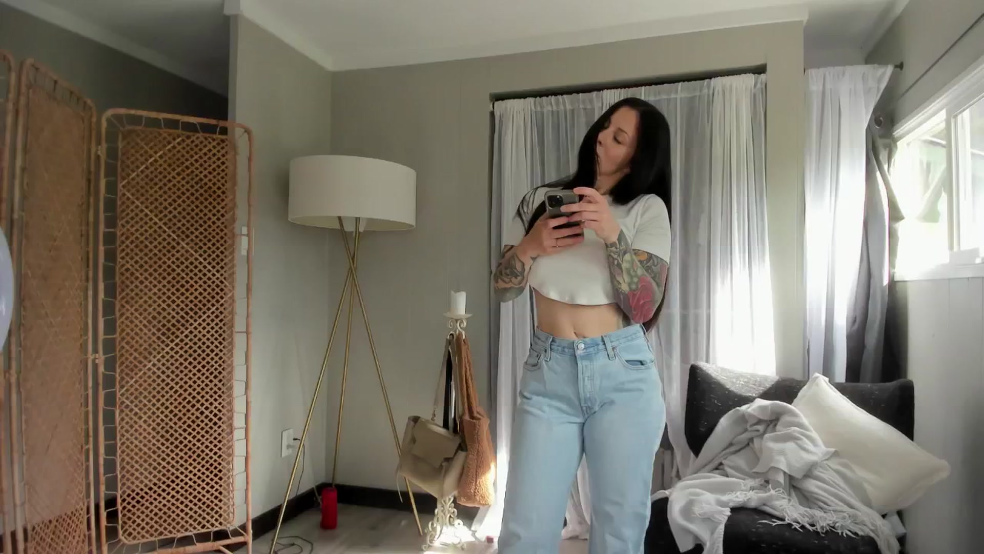Gallery image thumbnail from Victoria_'s myfreecams stream on, 05/30/2024, 18:43 image 1 of 20