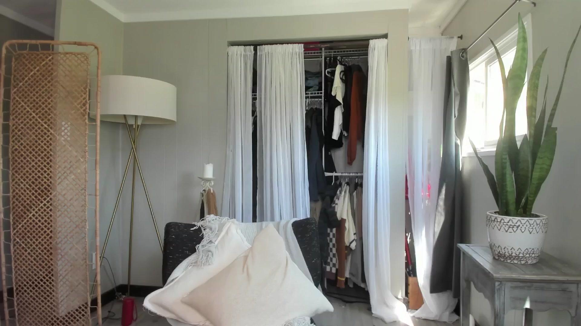 Gallery image thumbnail from Victoria_'s myfreecams stream on, 06/20/2024, 19:40 image 20 of 20